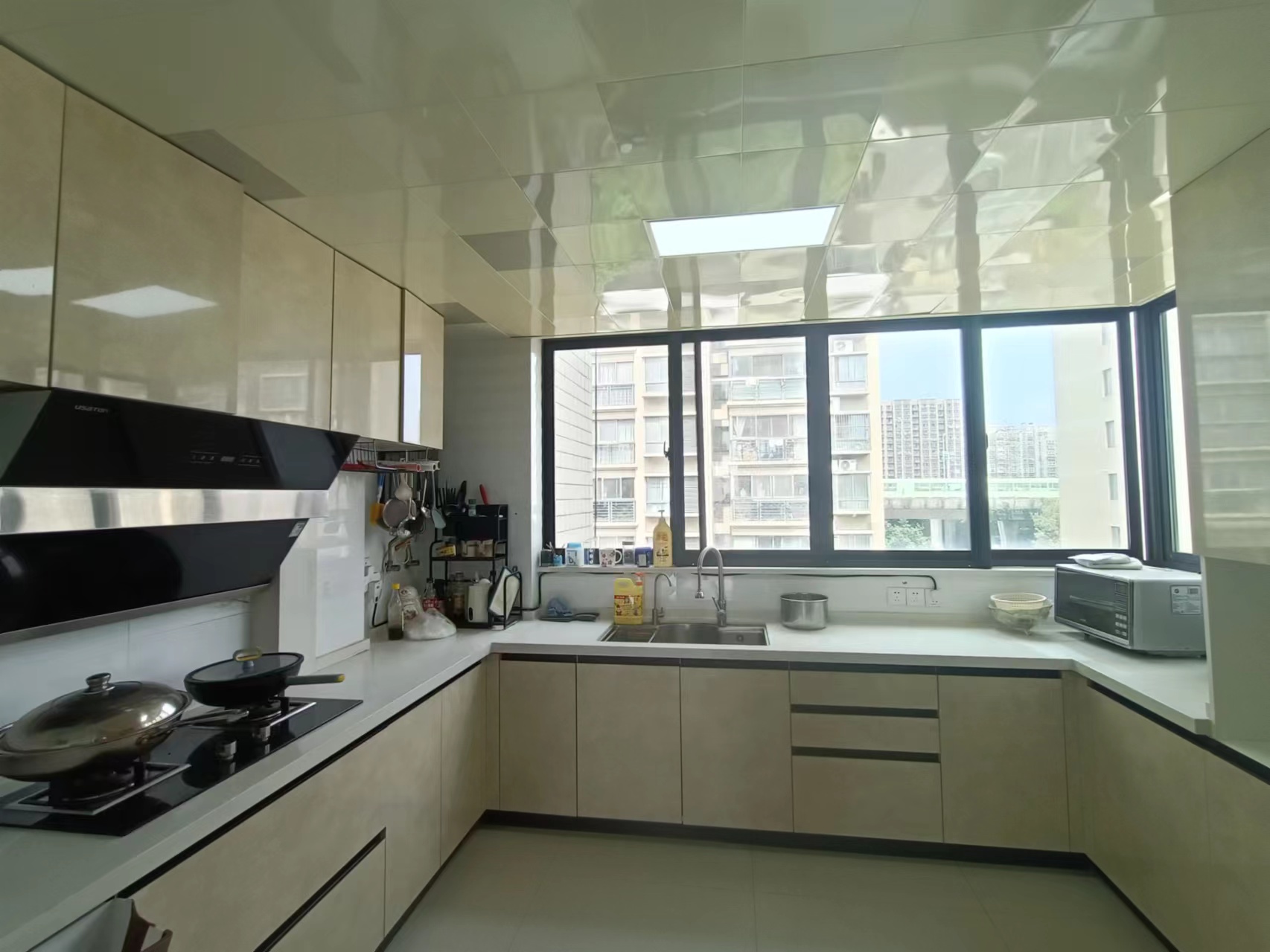 民生滨江丽景花园 4室2厅1卫 136.00m&sup2;