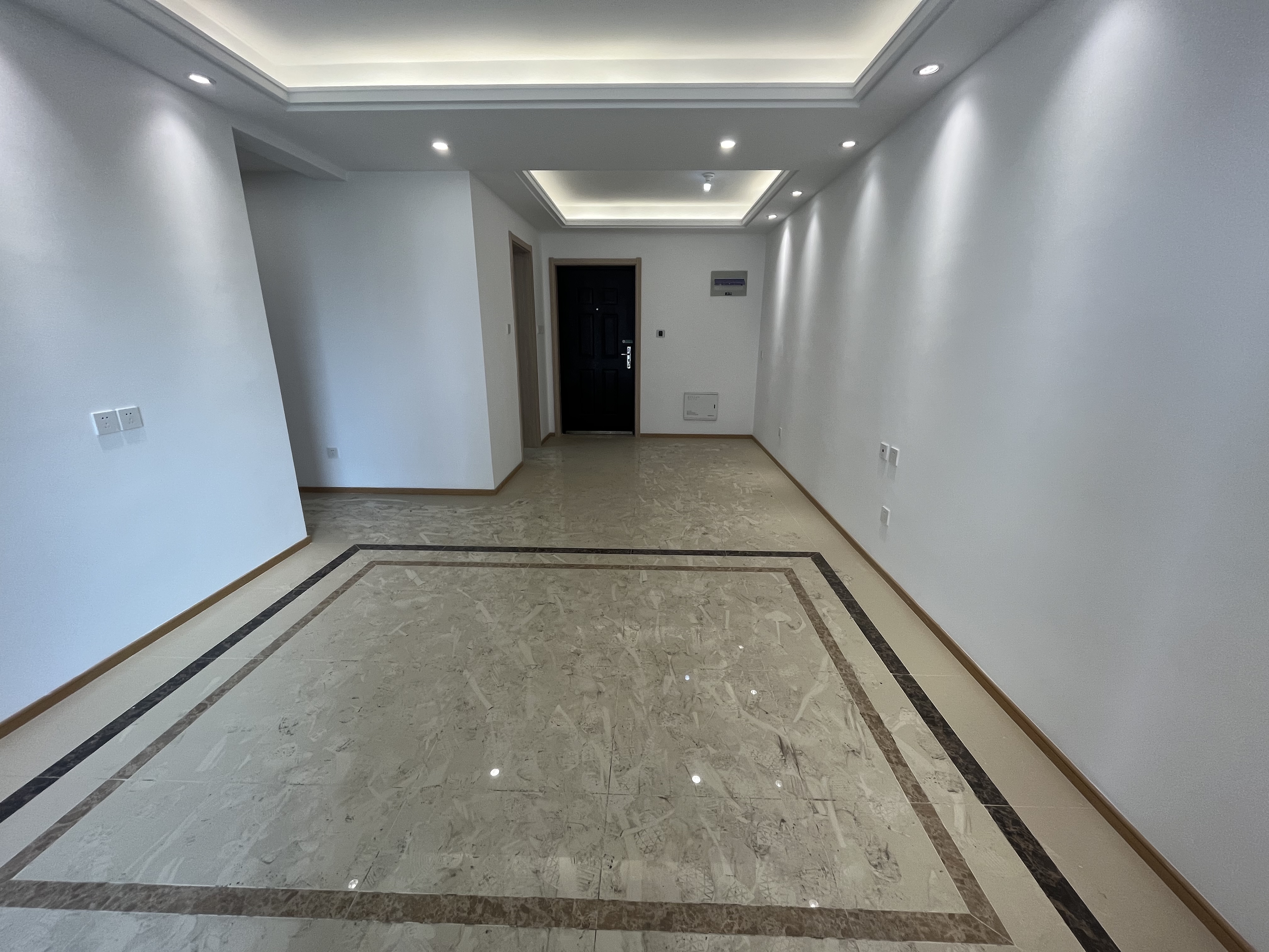 云樾东方 3室2厅1卫 95m&sup2;