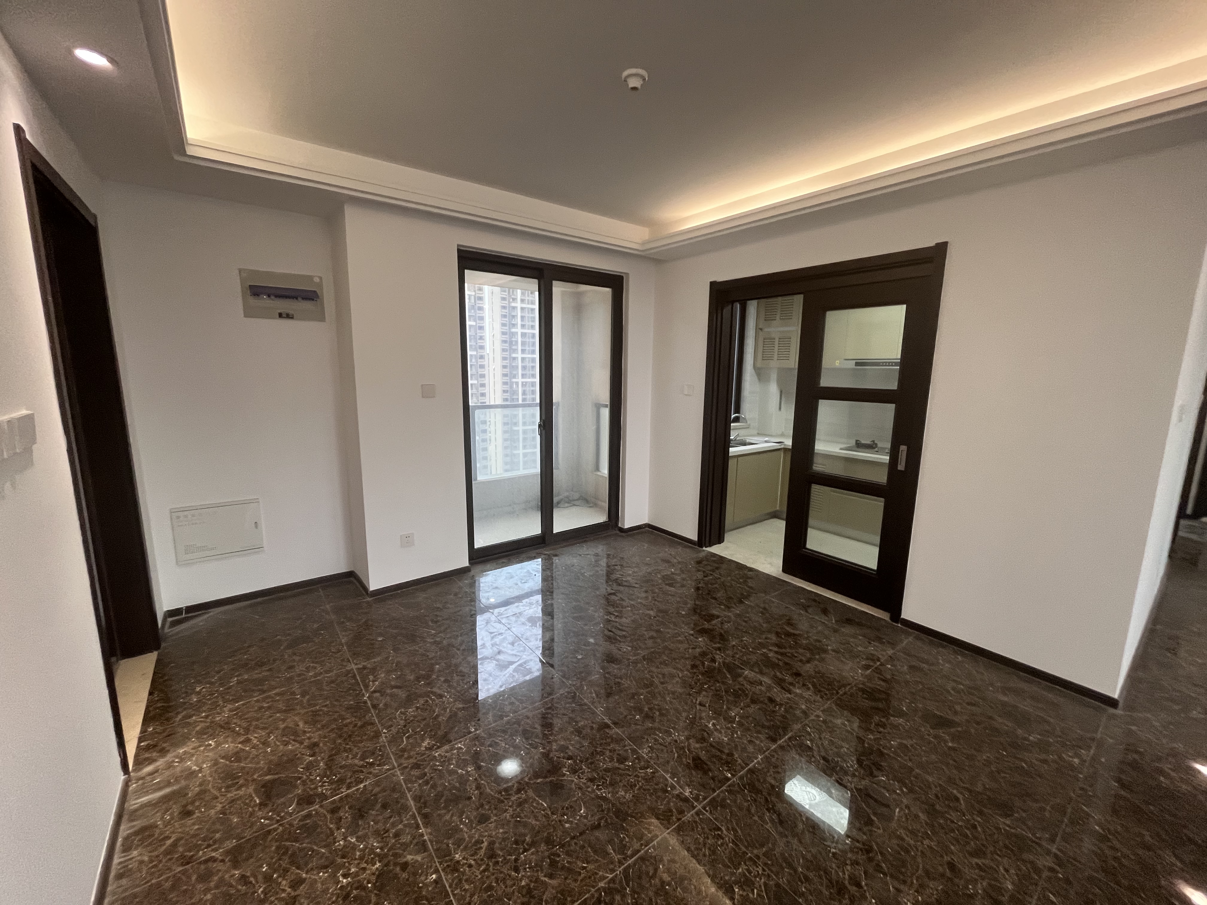 云樾东方 3室2厅2卫 134m²