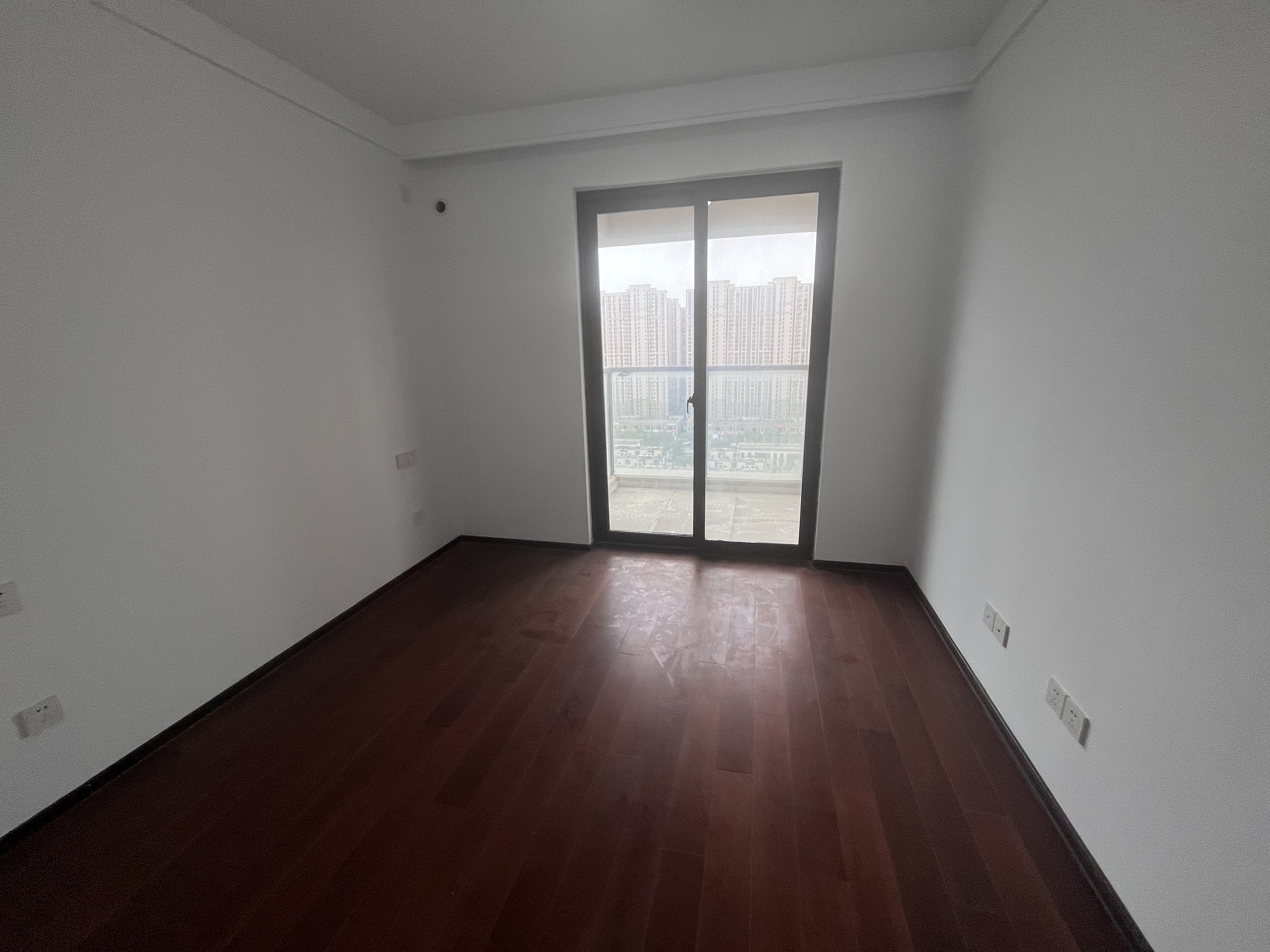 云樾东方 3室2厅2卫 134m&sup2;