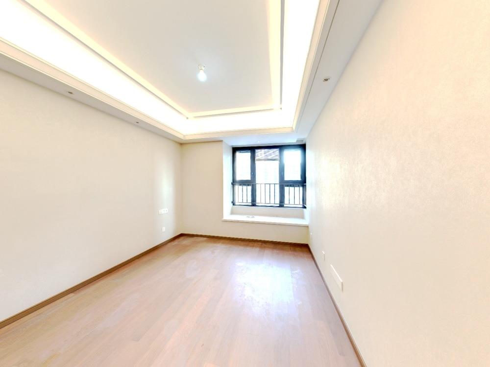 绿城沁园 3室2厅1卫 95m&sup2;