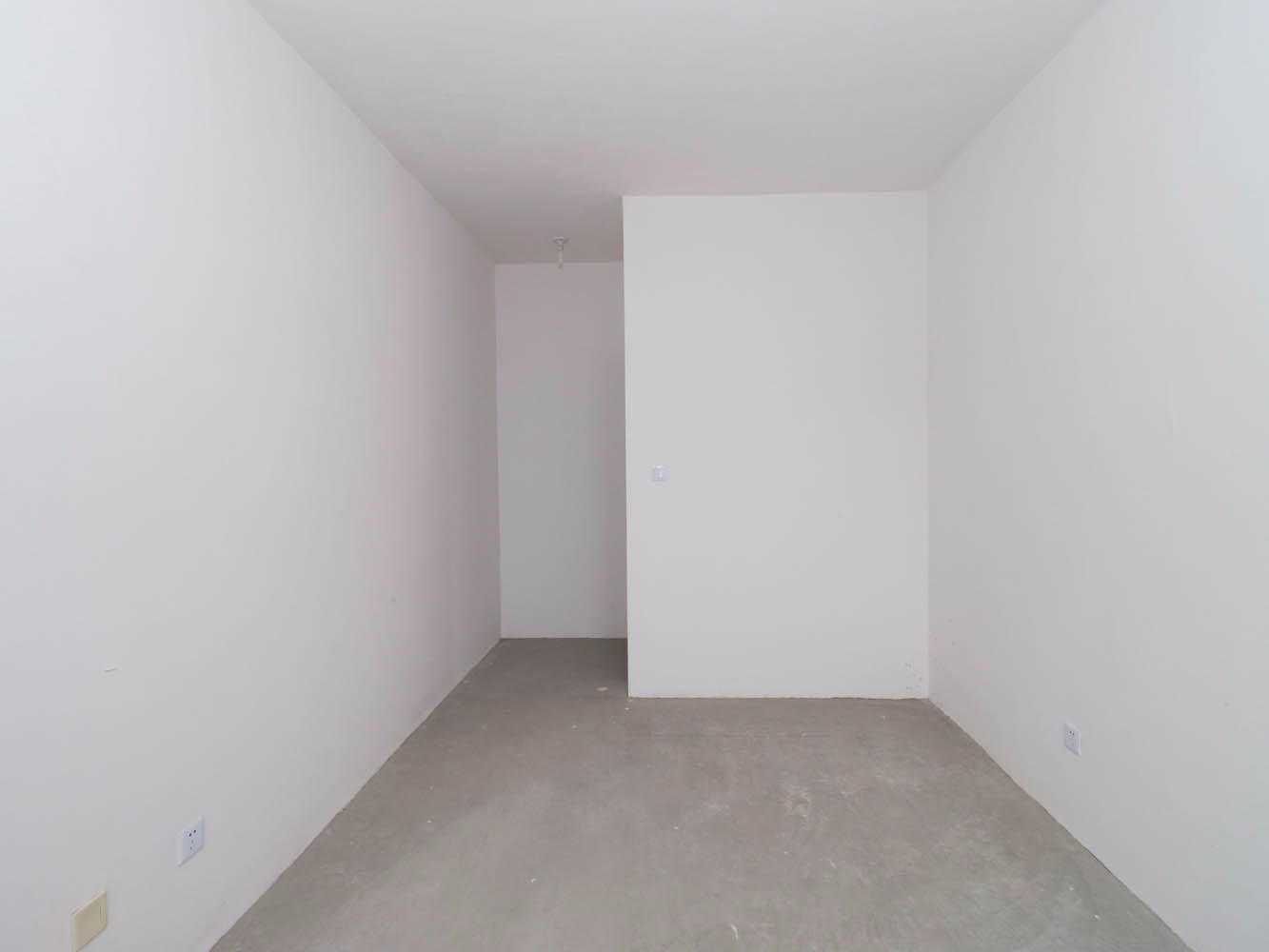 华山花苑六期 5室2厅2卫 95.00m&sup2;