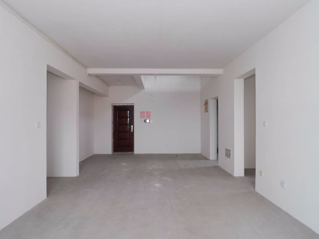 华山花苑六期 5室2厅2卫 95.00m²