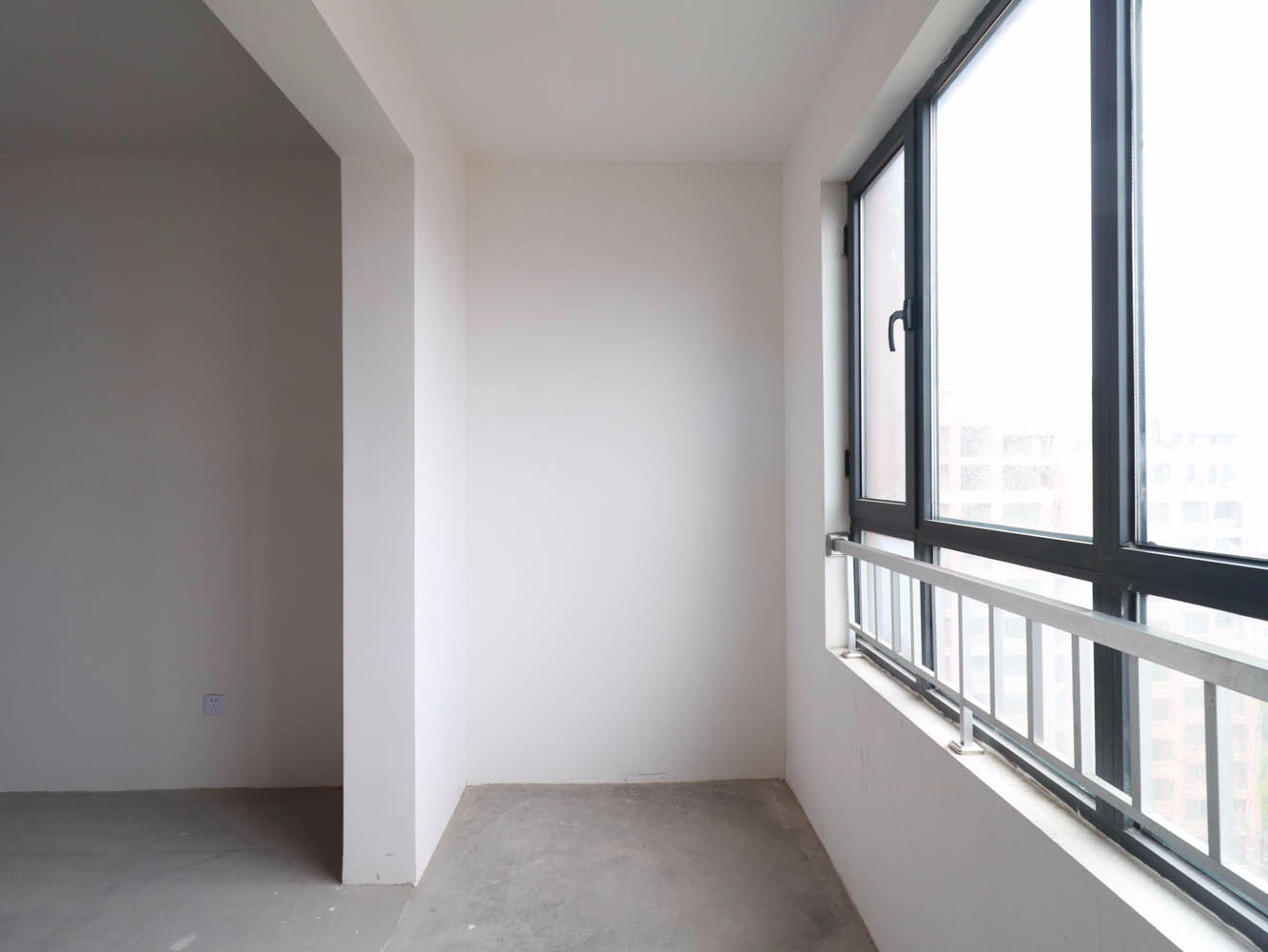 华山花苑六期 5室2厅2卫 95.00m&sup2;
