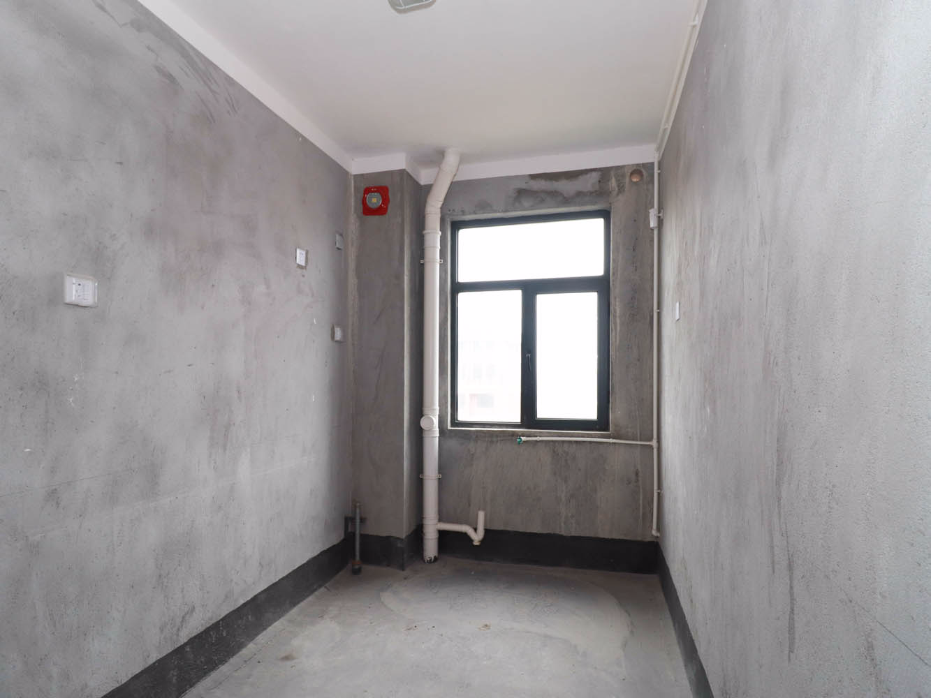 华山花苑六期 5室2厅2卫 95.00m&sup2;