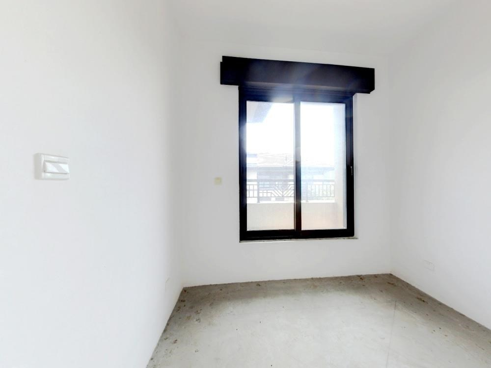 万濠山庄 6室1厅4卫 329.53m&sup2;