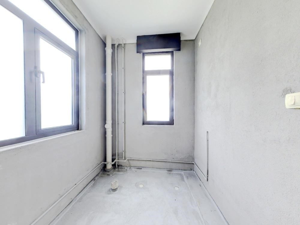 万濠山庄 6室1厅4卫 329.53m&sup2;