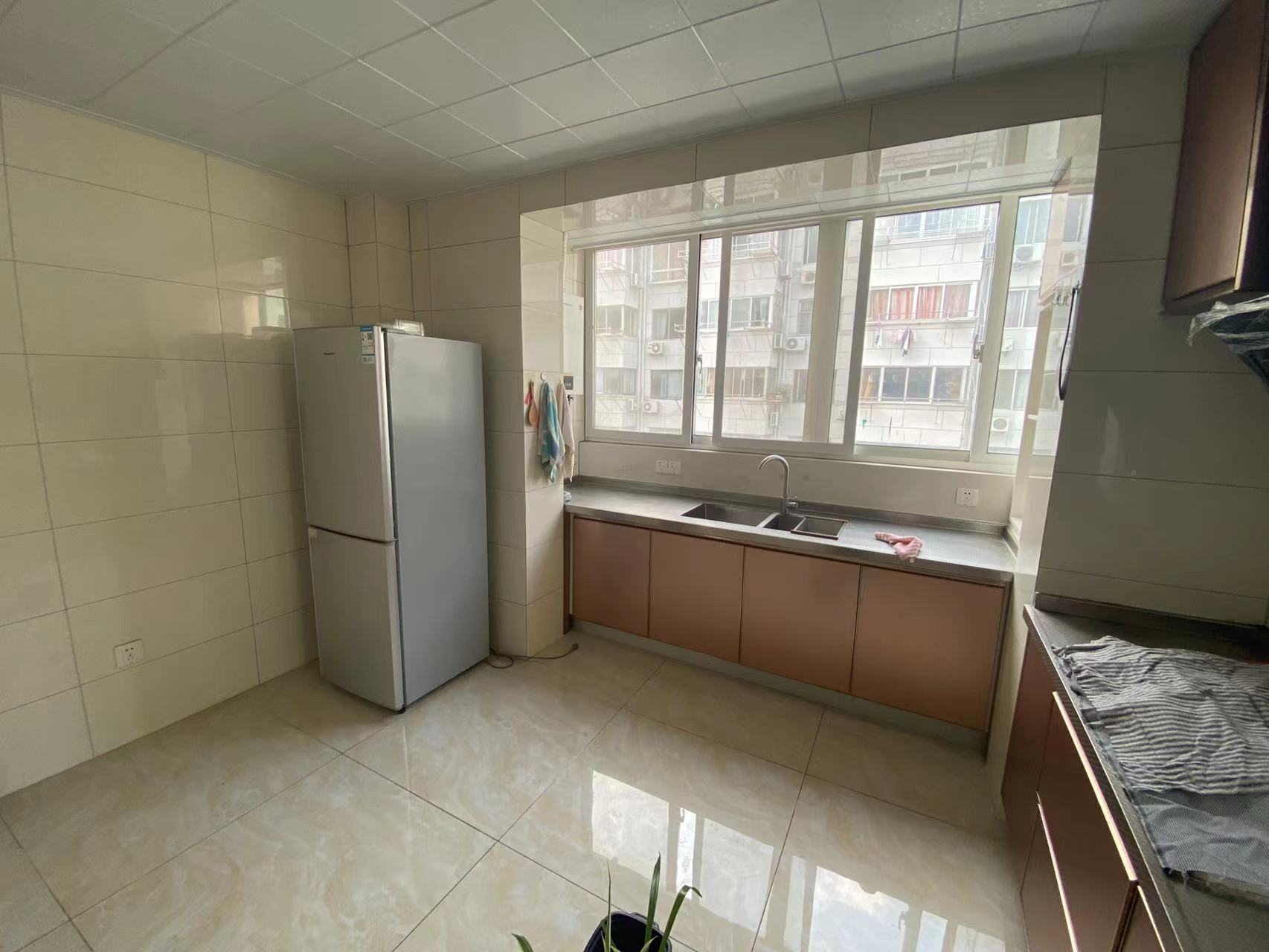 北濠桥东村 3室1厅1卫 89.00m²