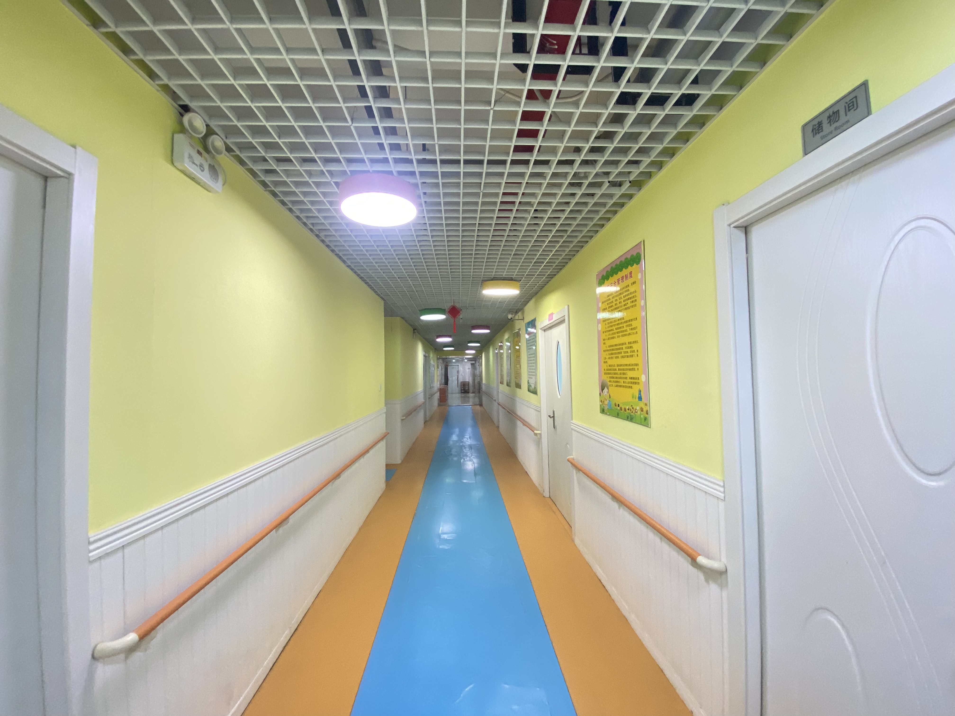 外滩花苑 2室2厅1卫 900m&sup2;