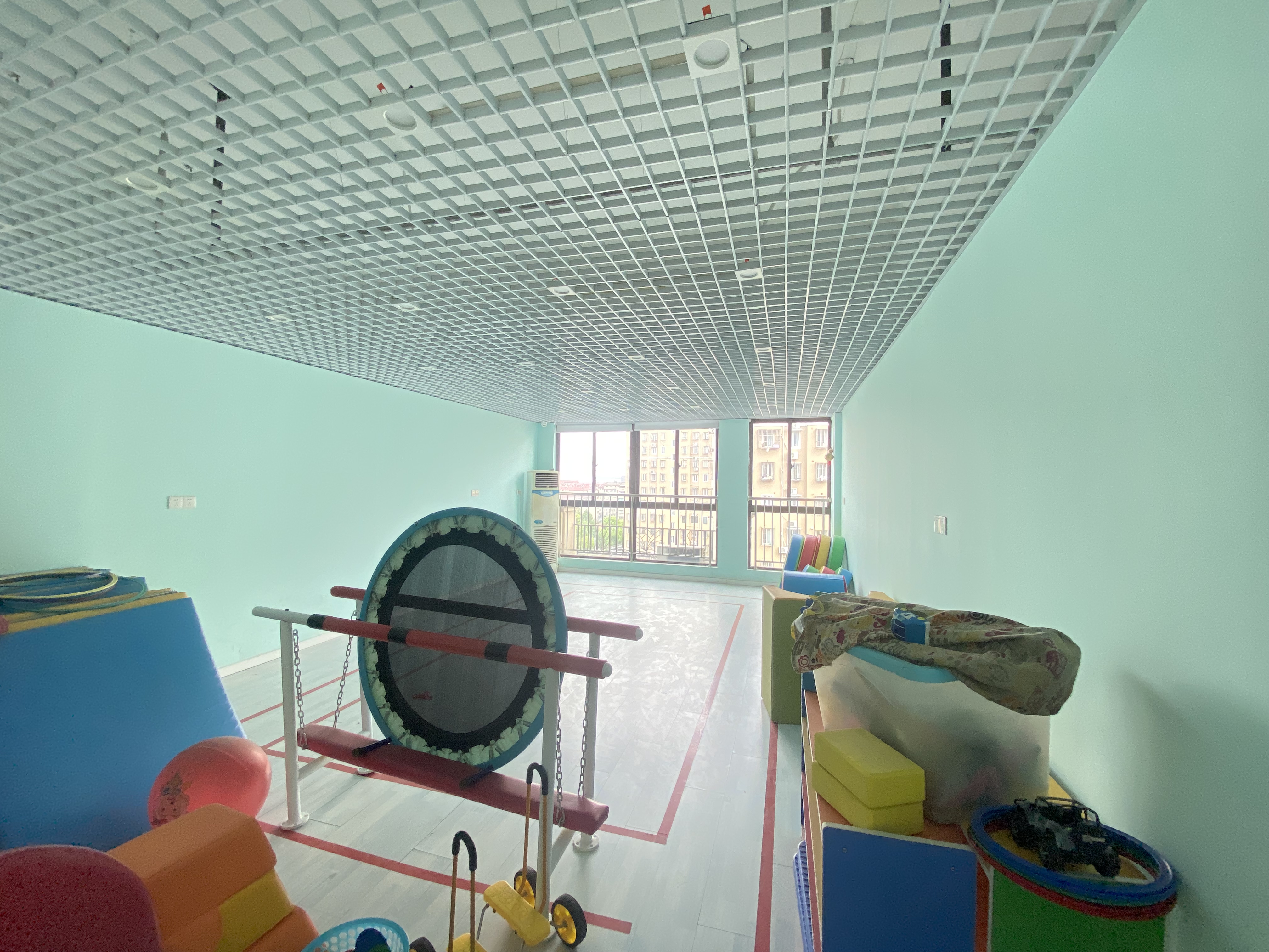 外滩花苑 2室2厅1卫 900m&sup2;