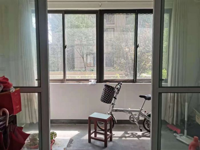 万濠世家 3室2厅1卫 136m&sup2;