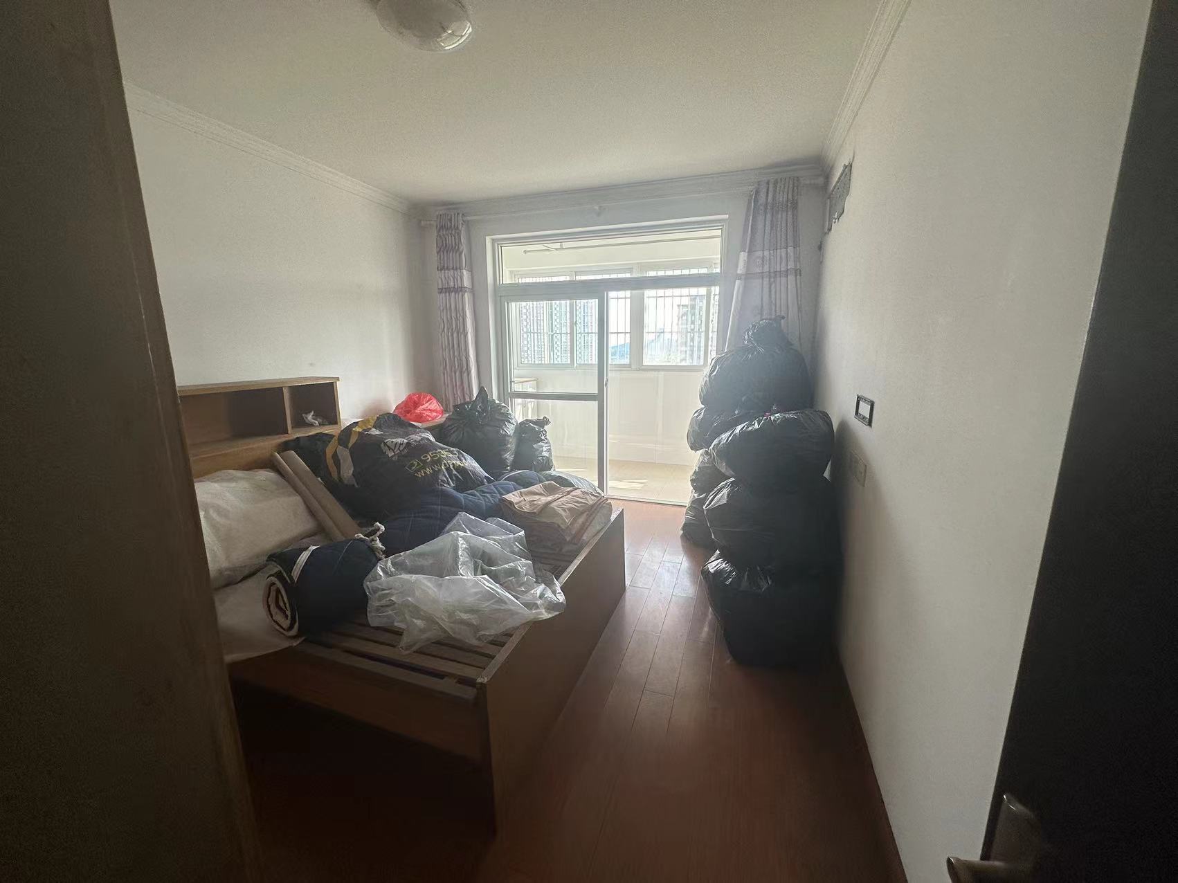 紫东花苑 3室1厅1卫 86m&sup2;