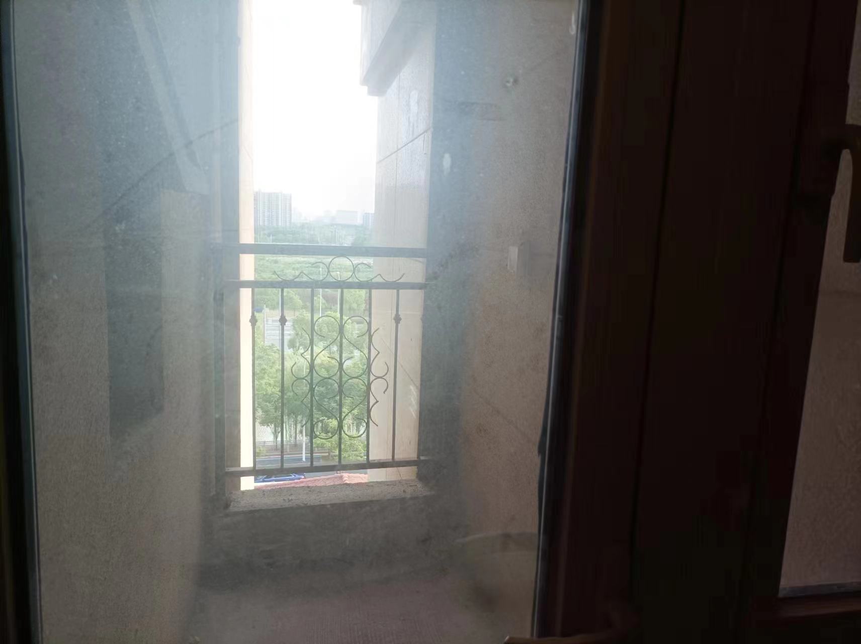 恒盛豪庭 2室2厅1卫 95m&sup2;
