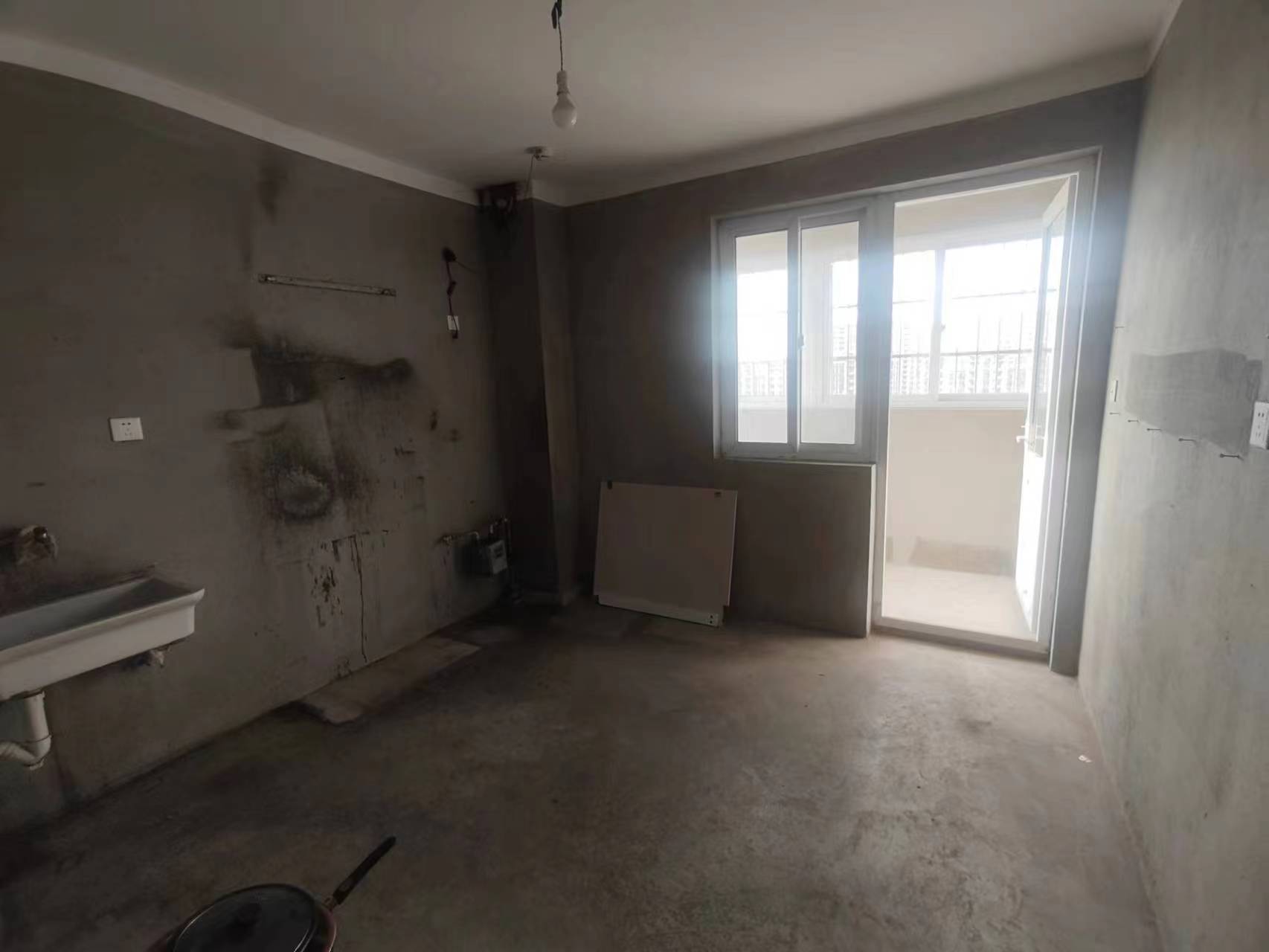 景和花苑 4室2厅1卫 126m&sup2;