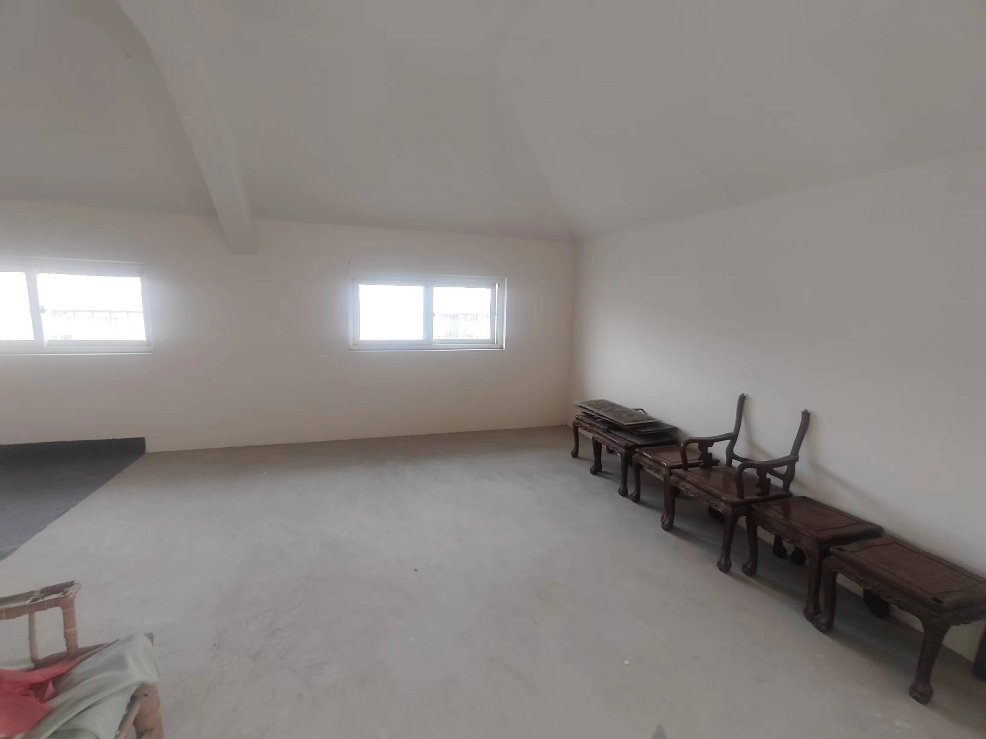 景和花苑 4室2厅1卫 126m&sup2;
