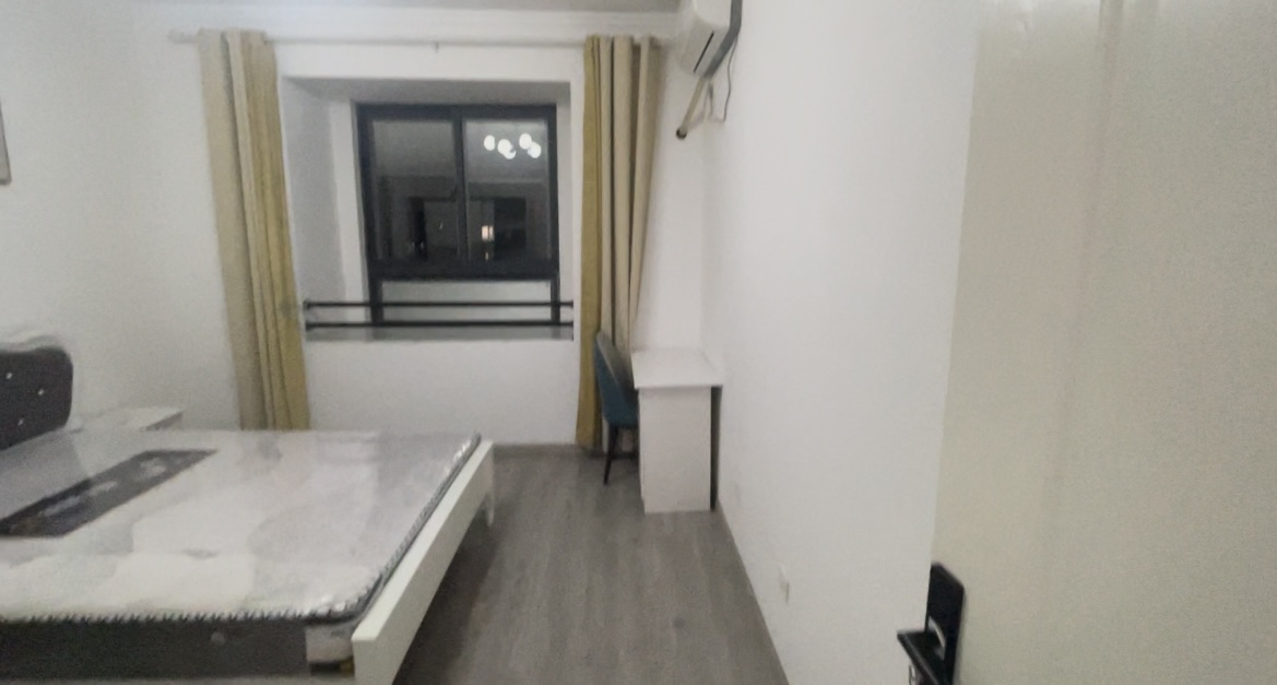 冠城大通棕榈湾 2室2厅1卫 88m&sup2;