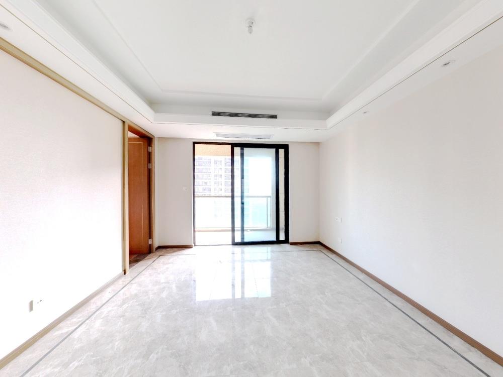 兰园 3室2厅2卫 135m&sup2;