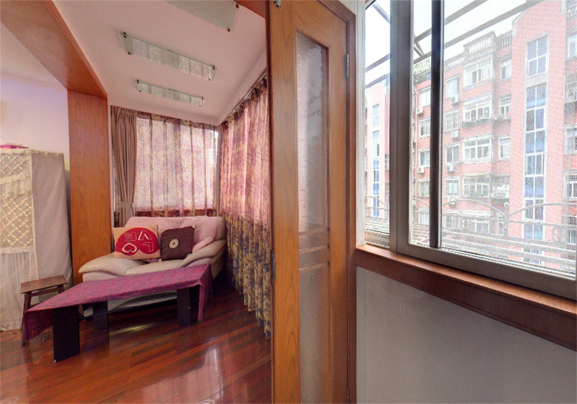 濠景园西区 5室2厅2卫 195.00m&sup2;