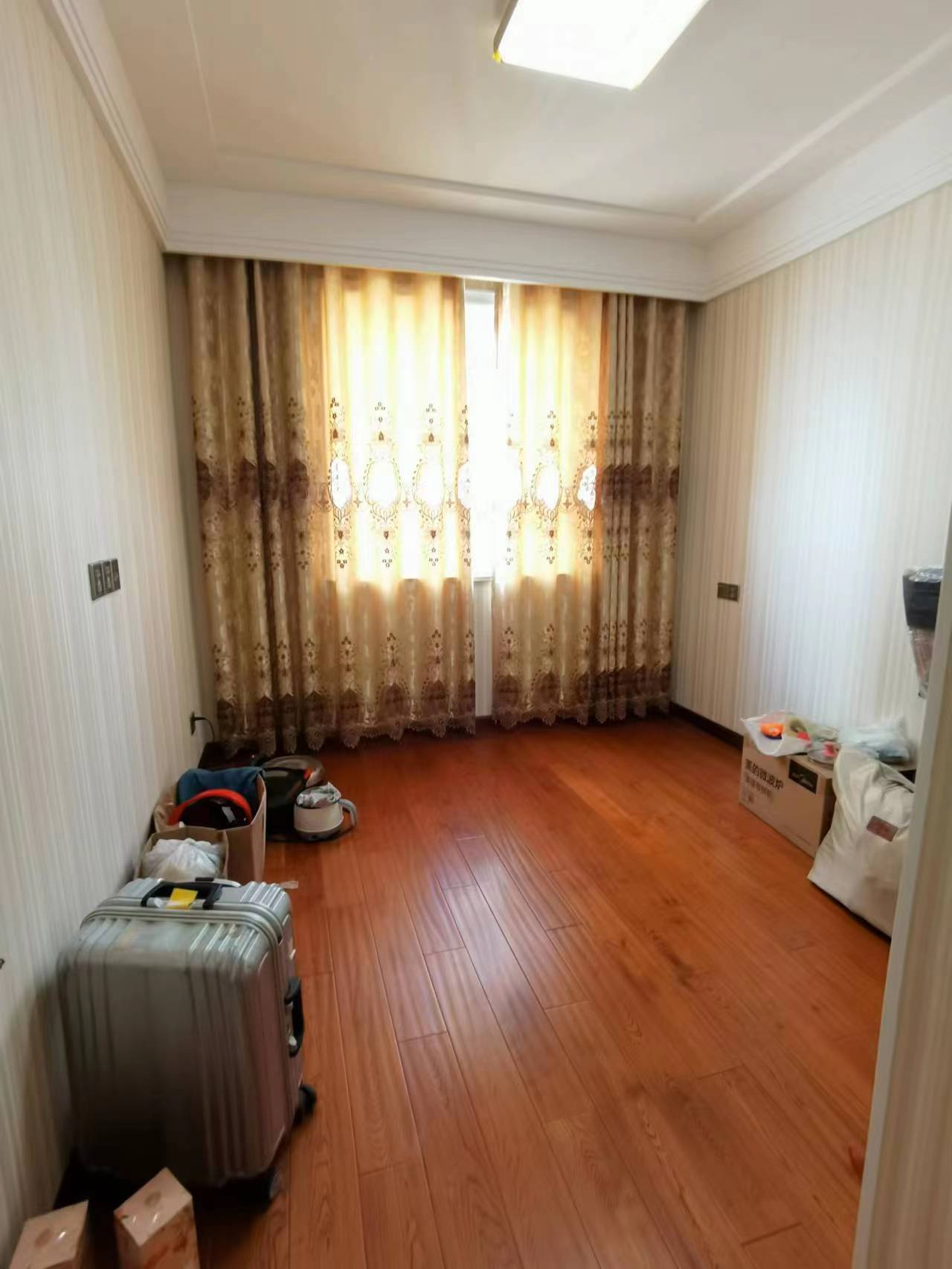 南通橡树湾 3室2厅2卫 141m&sup2;