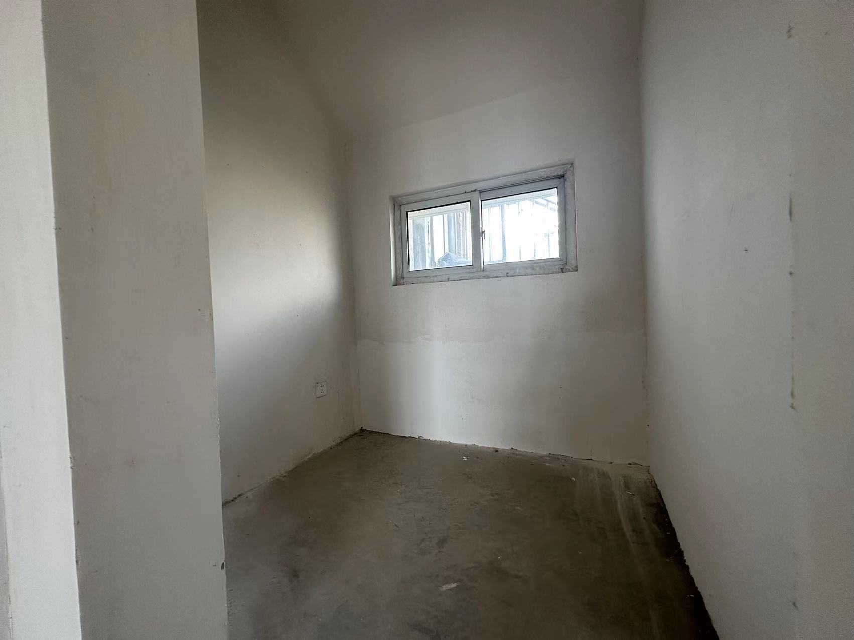 果园名居 6室3厅3卫 126m&sup2;