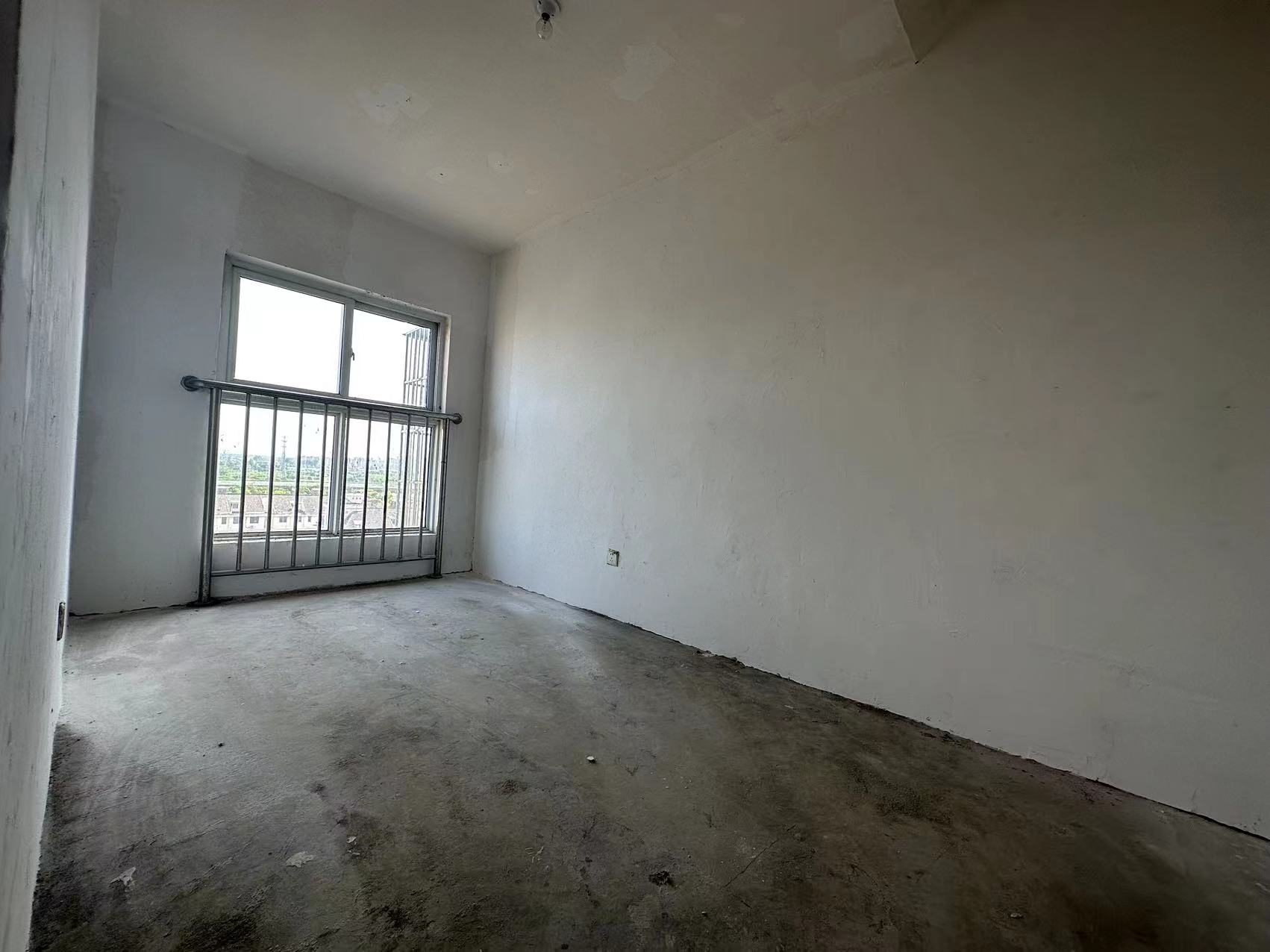 果园名居 6室3厅3卫 126m&sup2;