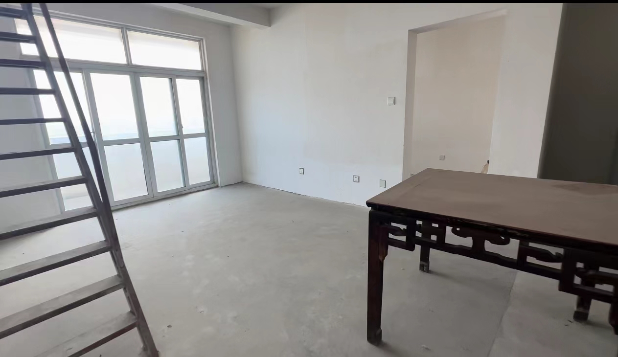 果园名居 6室3厅3卫 126m&sup2;