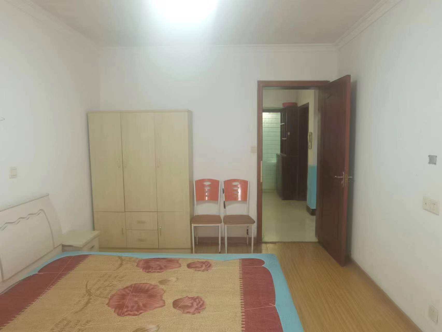 虹桥新苑 2室1厅1卫 70m&sup2;