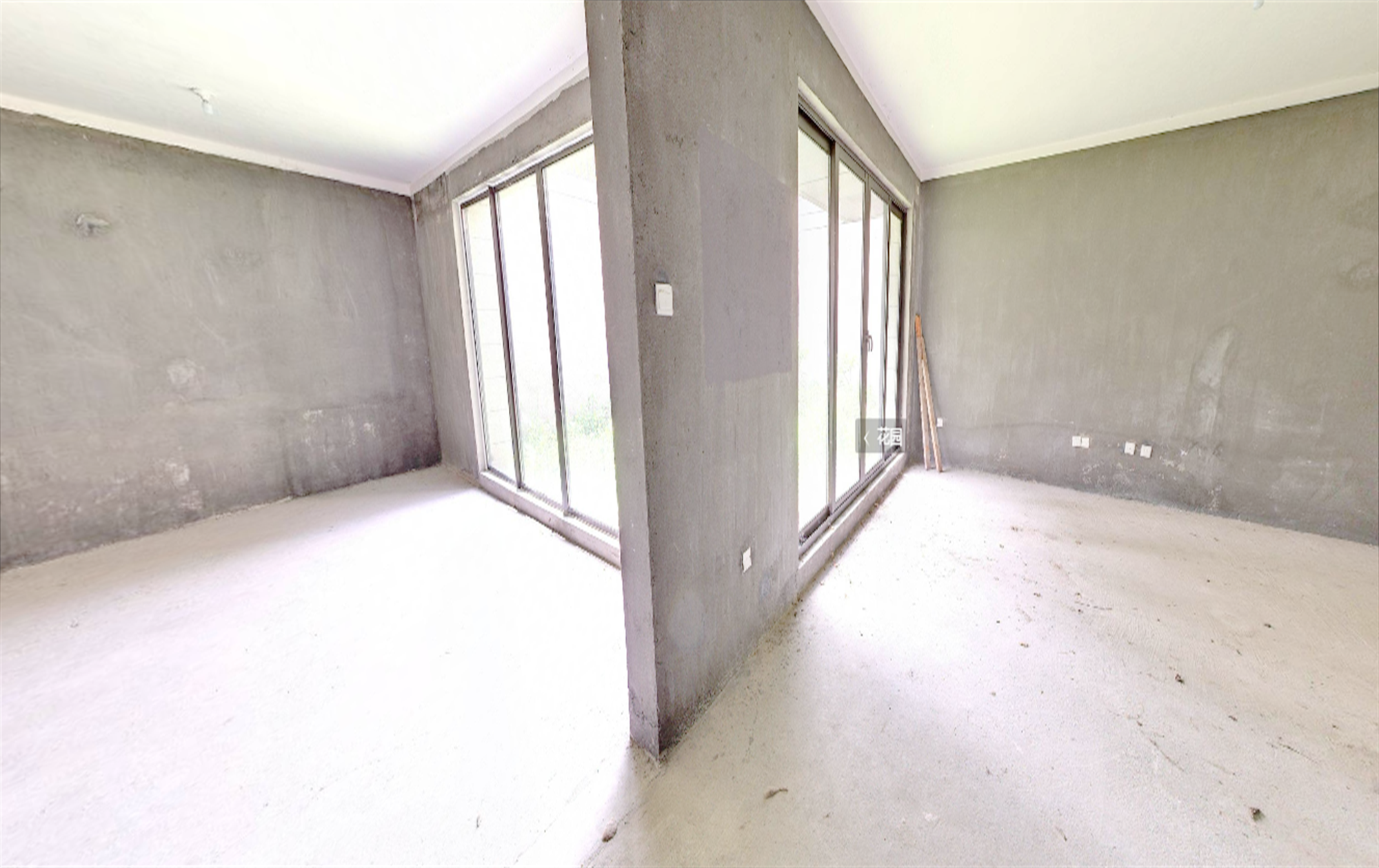 万科白鹭郡 5室2厅2卫 165.00m&sup2;