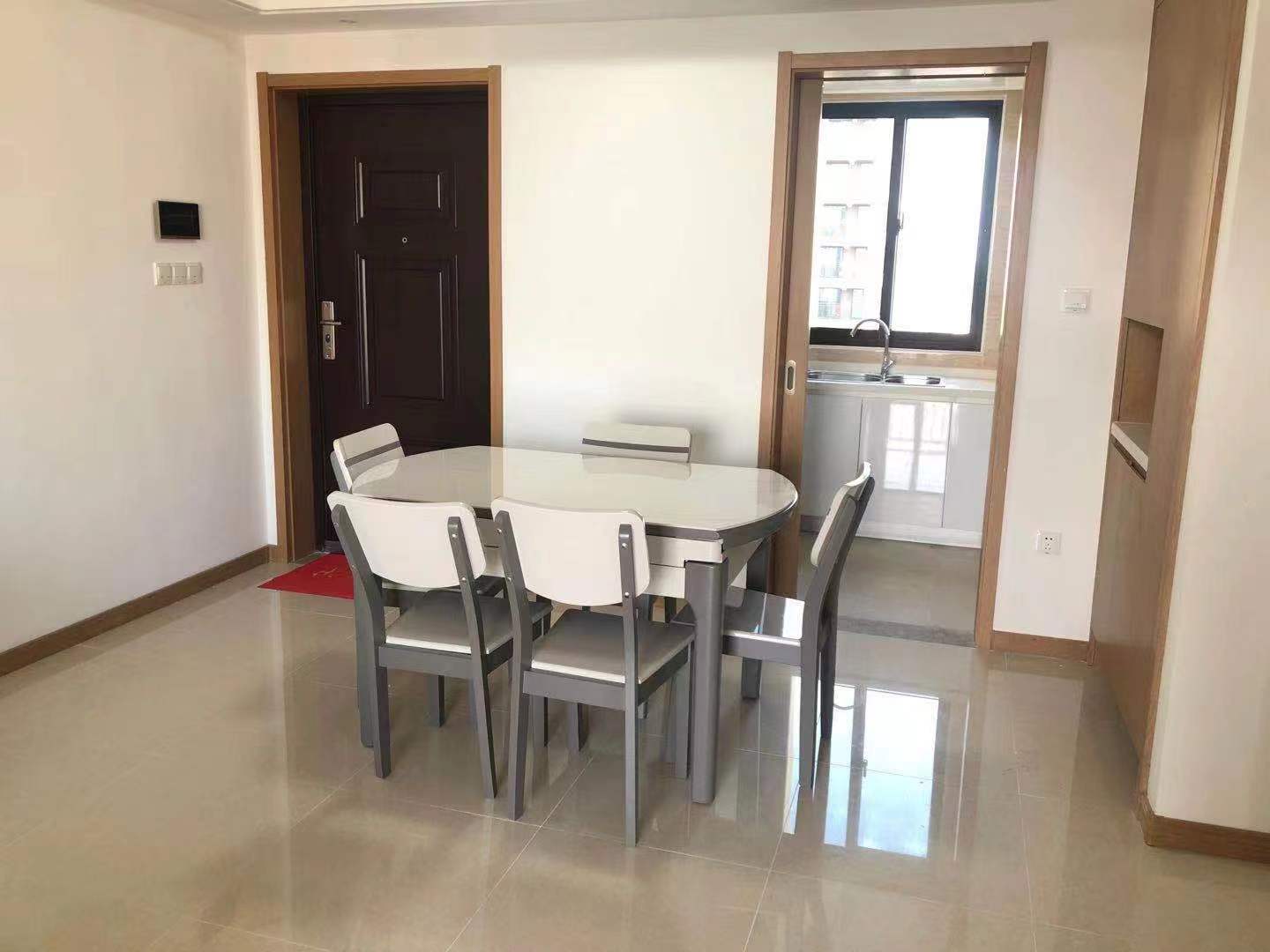 绿地新里城 3室2厅2卫 116m&sup2;