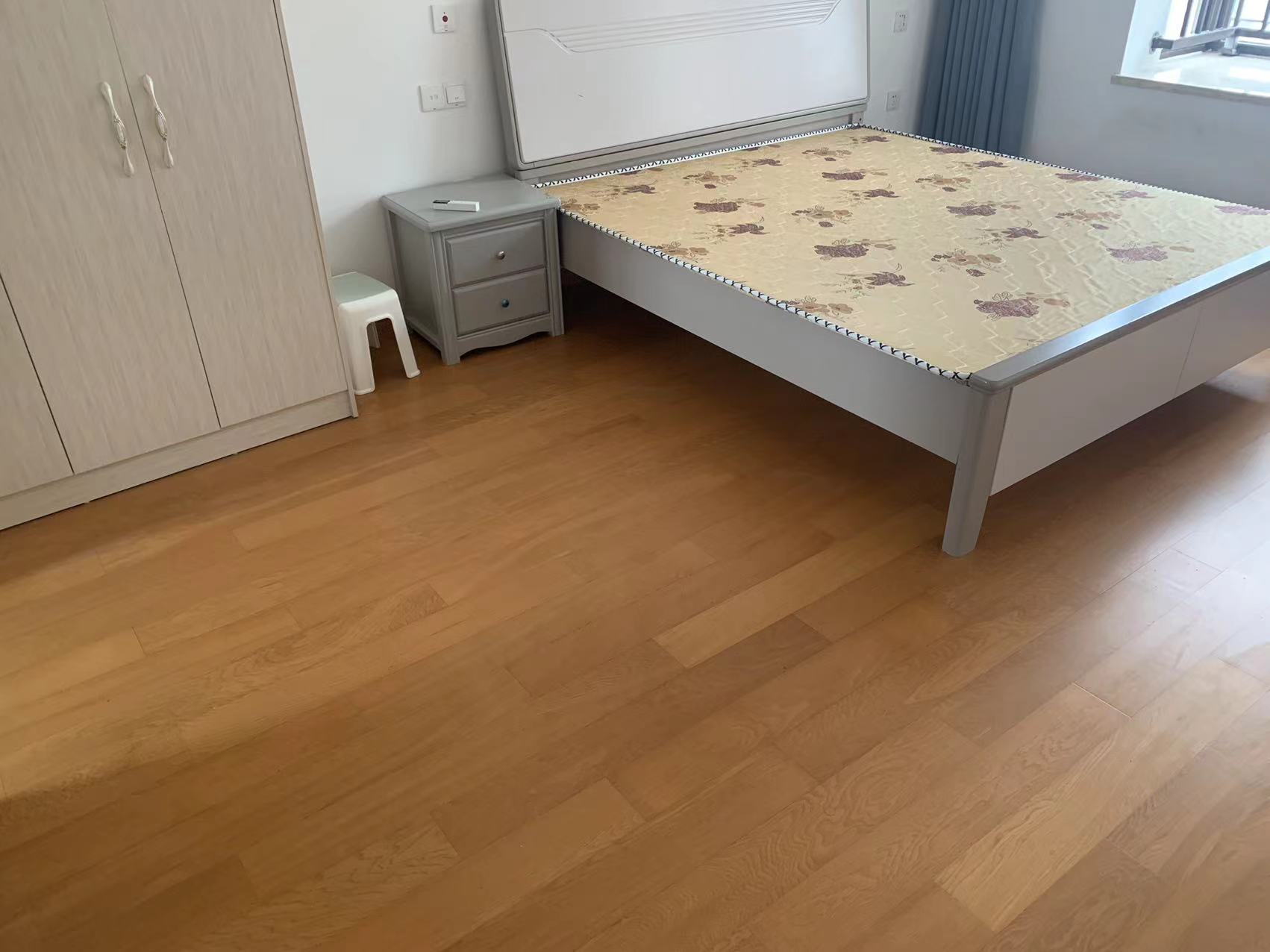 绿地新里城 3室2厅2卫 116m&sup2;