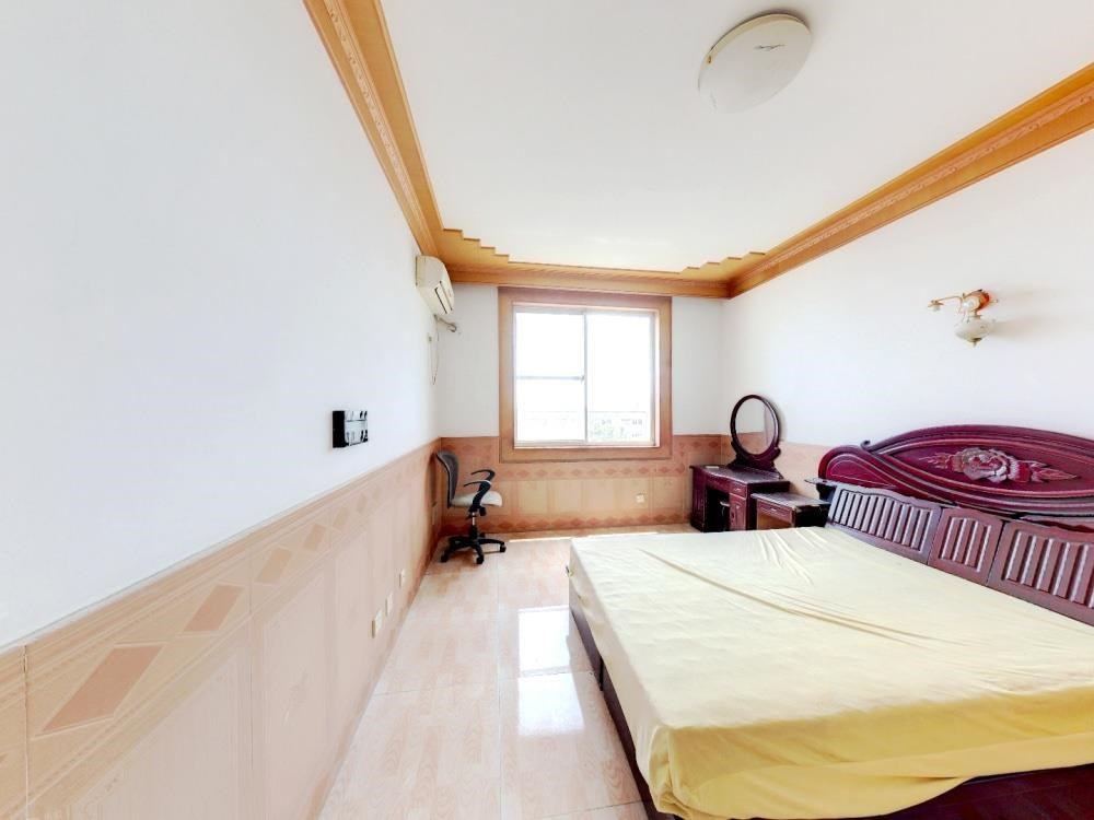 富民花苑 6室2厅2卫 135m&sup2;