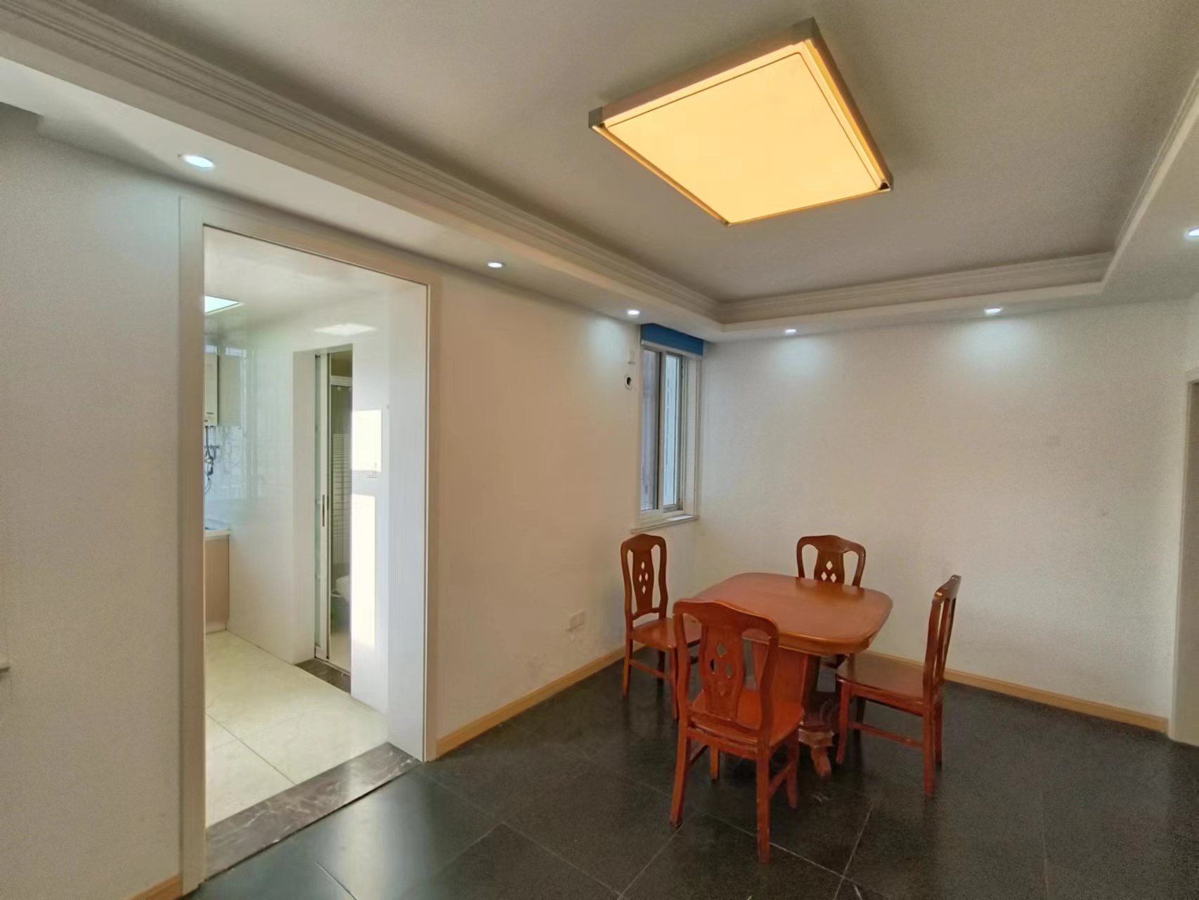 银花苑 3室1厅1卫 74.00m&sup2;