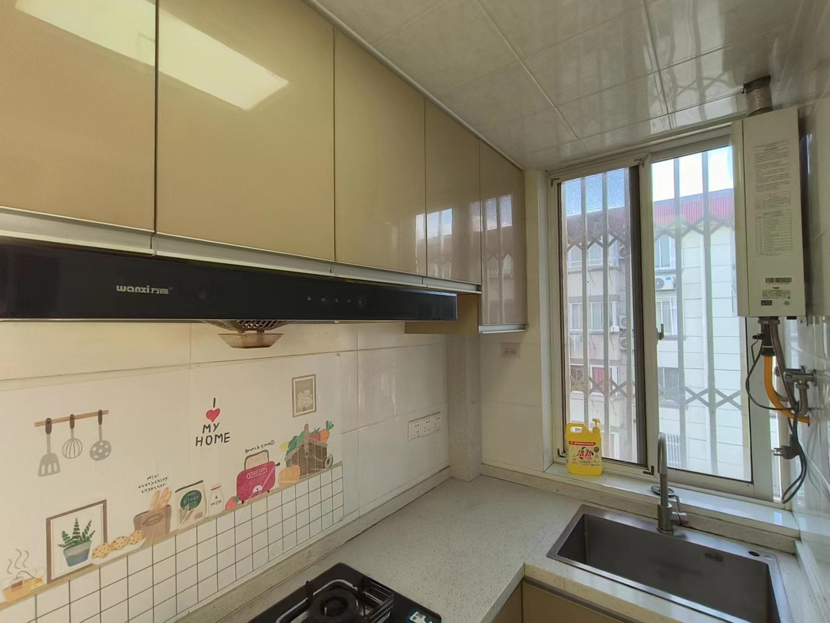 银花苑 3室1厅1卫 74.00m&sup2;