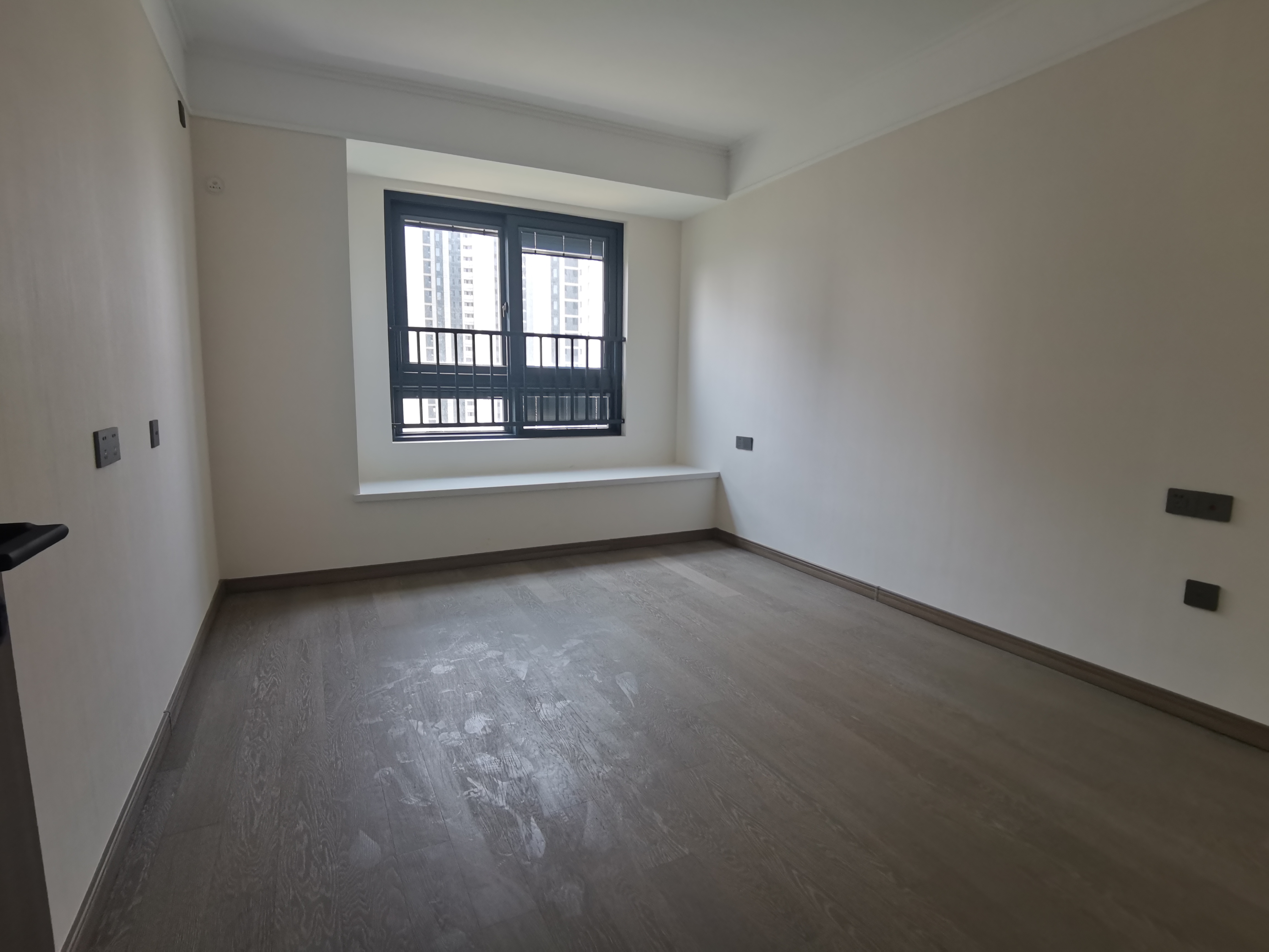 万科未来之光 3室2厅1卫 93m&sup2;