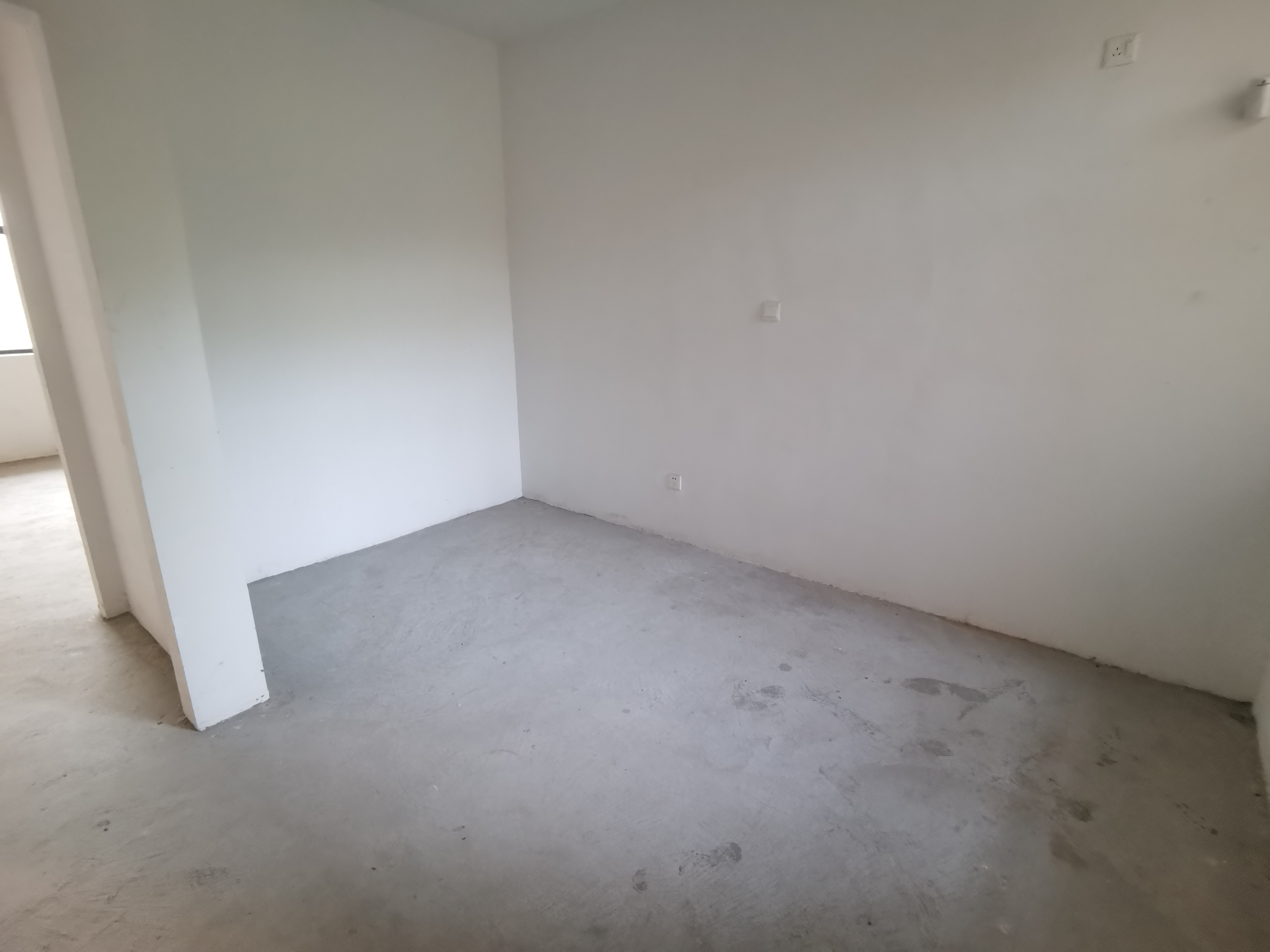 华山花苑六期 3室2厅2卫 125m&sup2;