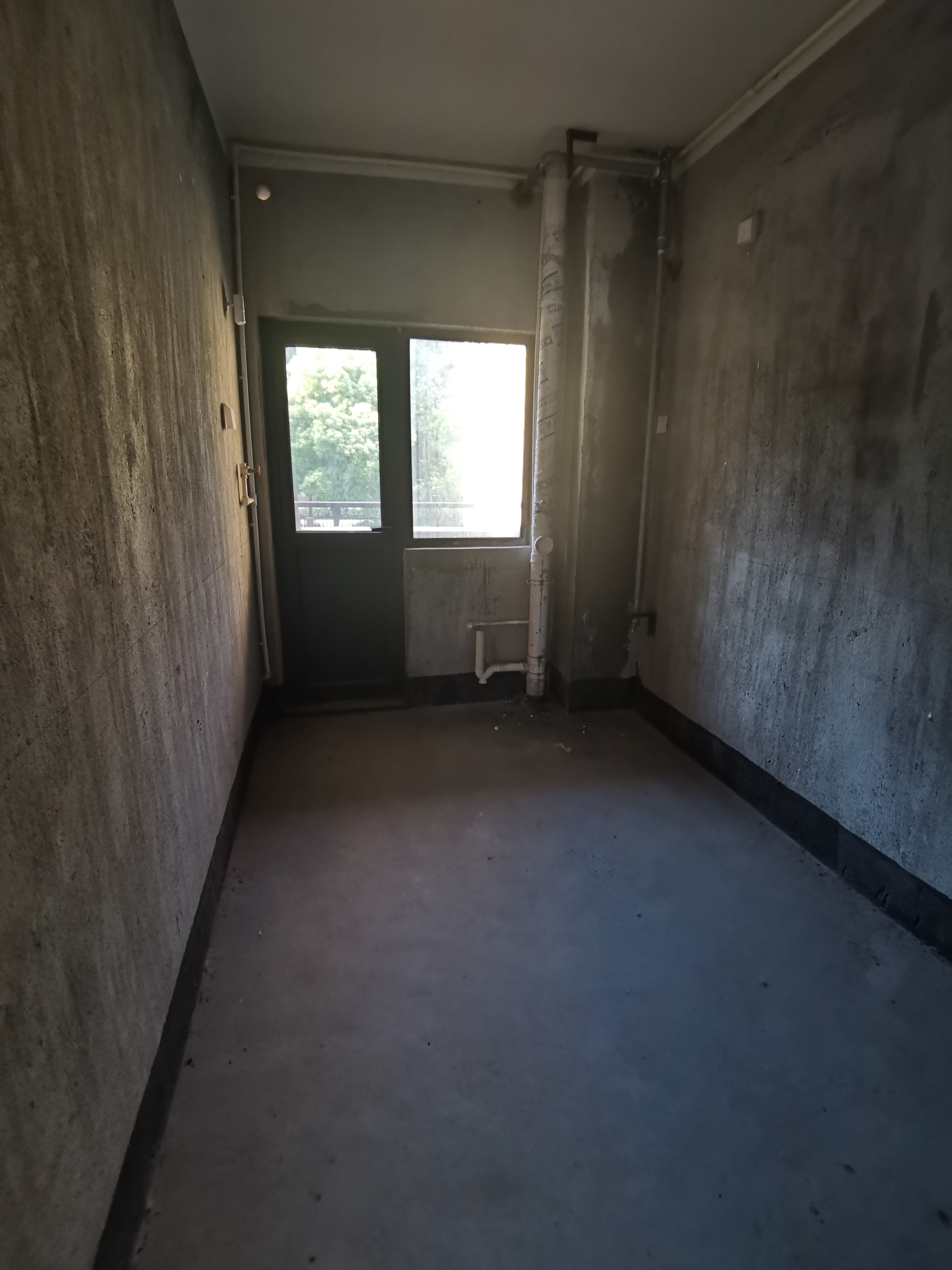 华山花苑六期 3室2厅2卫 125m&sup2;