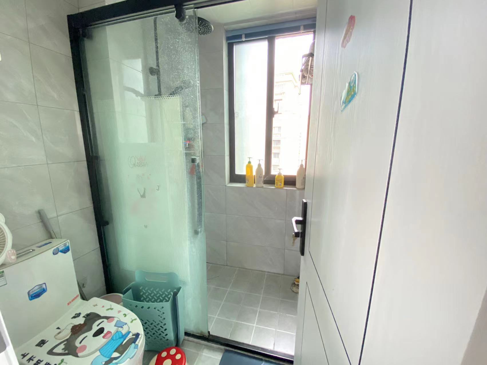 外滩花苑 3室2厅1卫 60.00m&sup2;