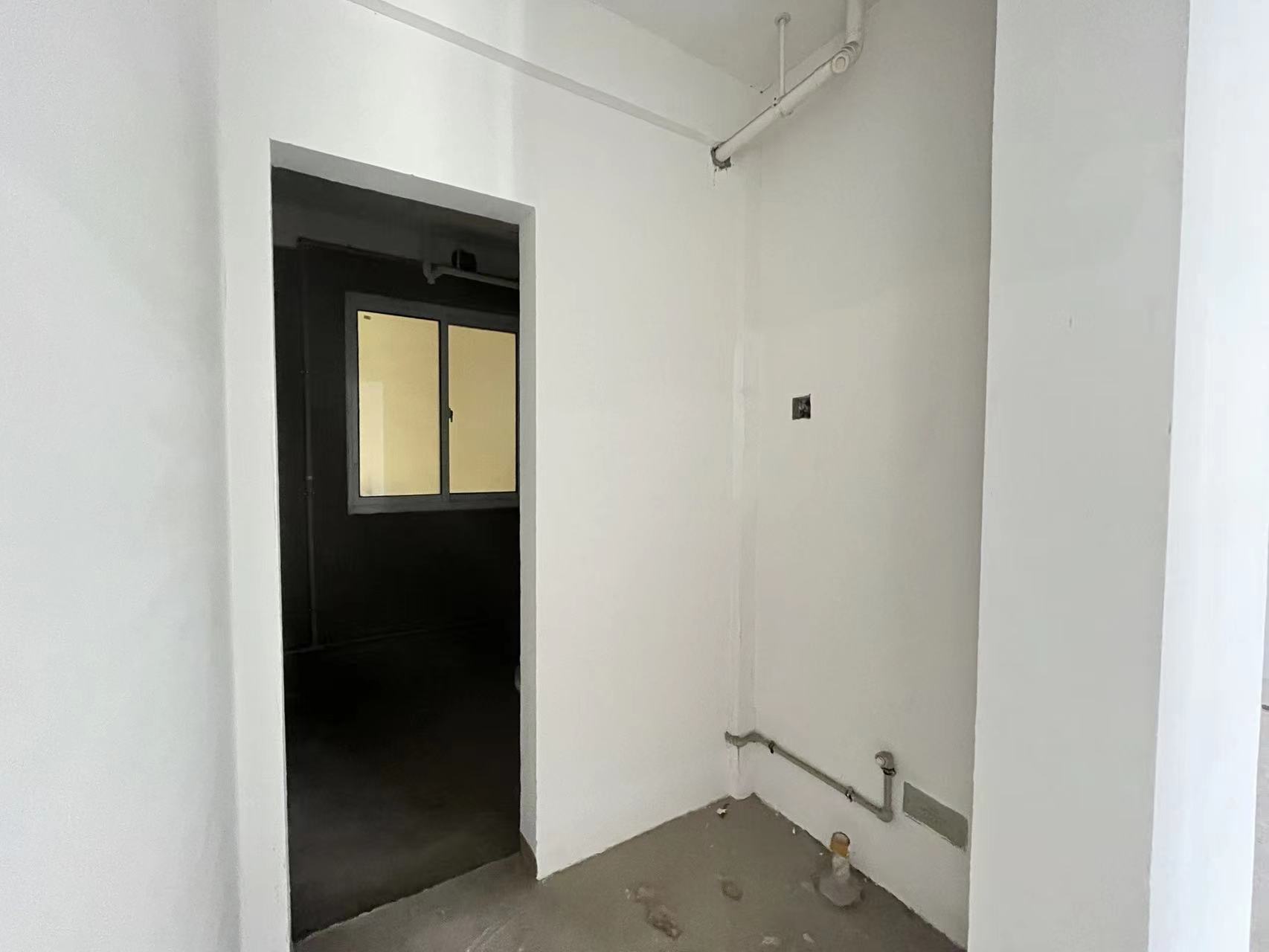 尚海城 7室1厅2卫 150m&sup2;