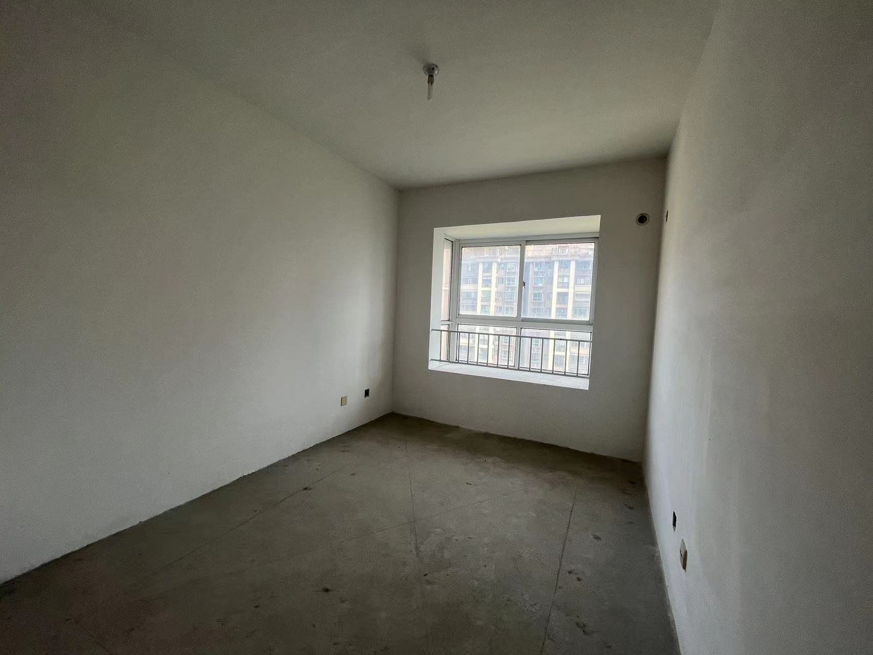尚海城 7室1厅2卫 150m&sup2;