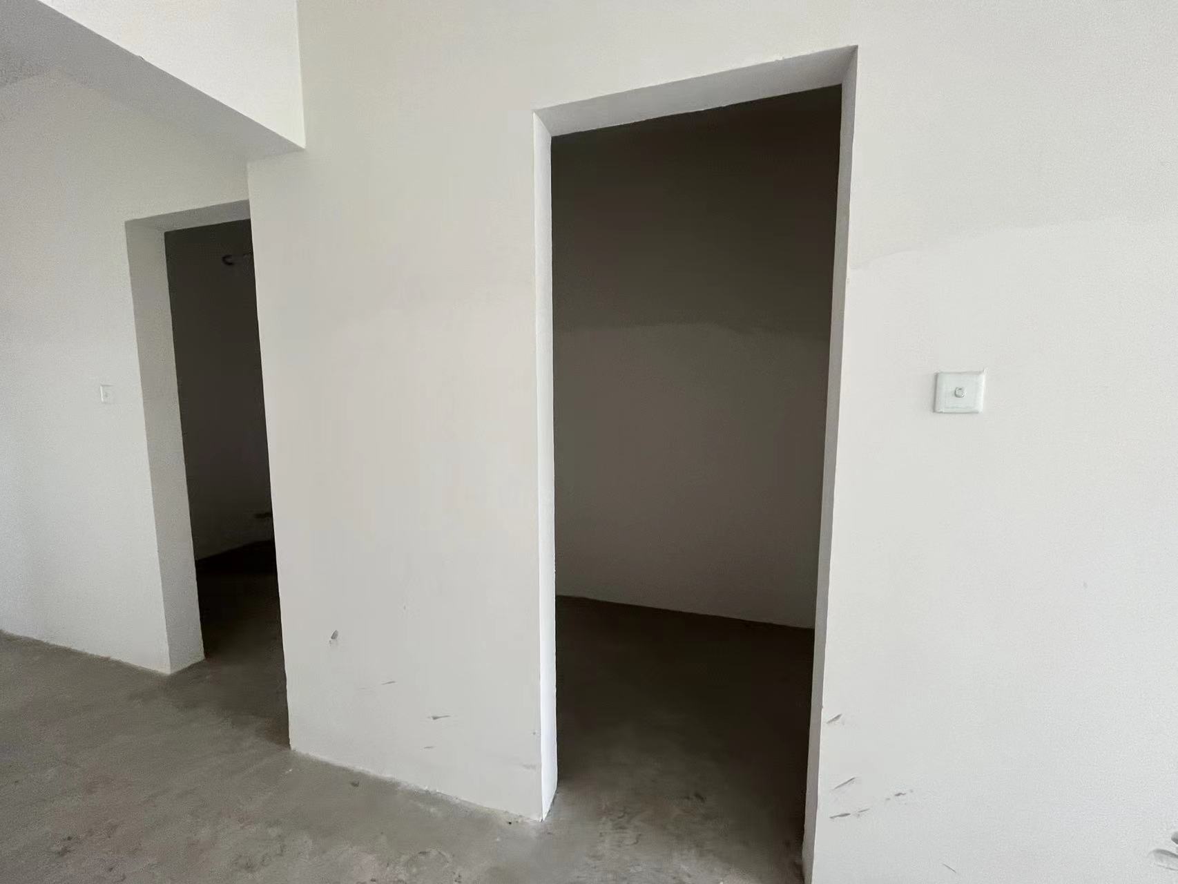 尚海城 7室1厅2卫 150m²