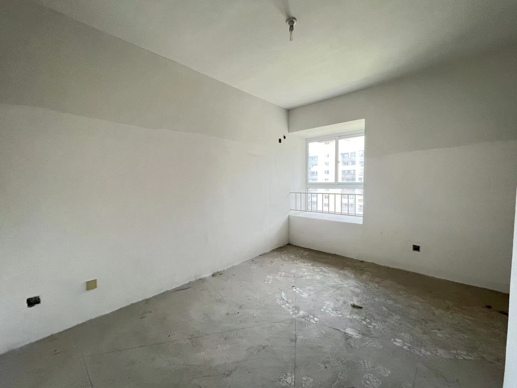 尚海城 7室1厅2卫 150m&sup2;