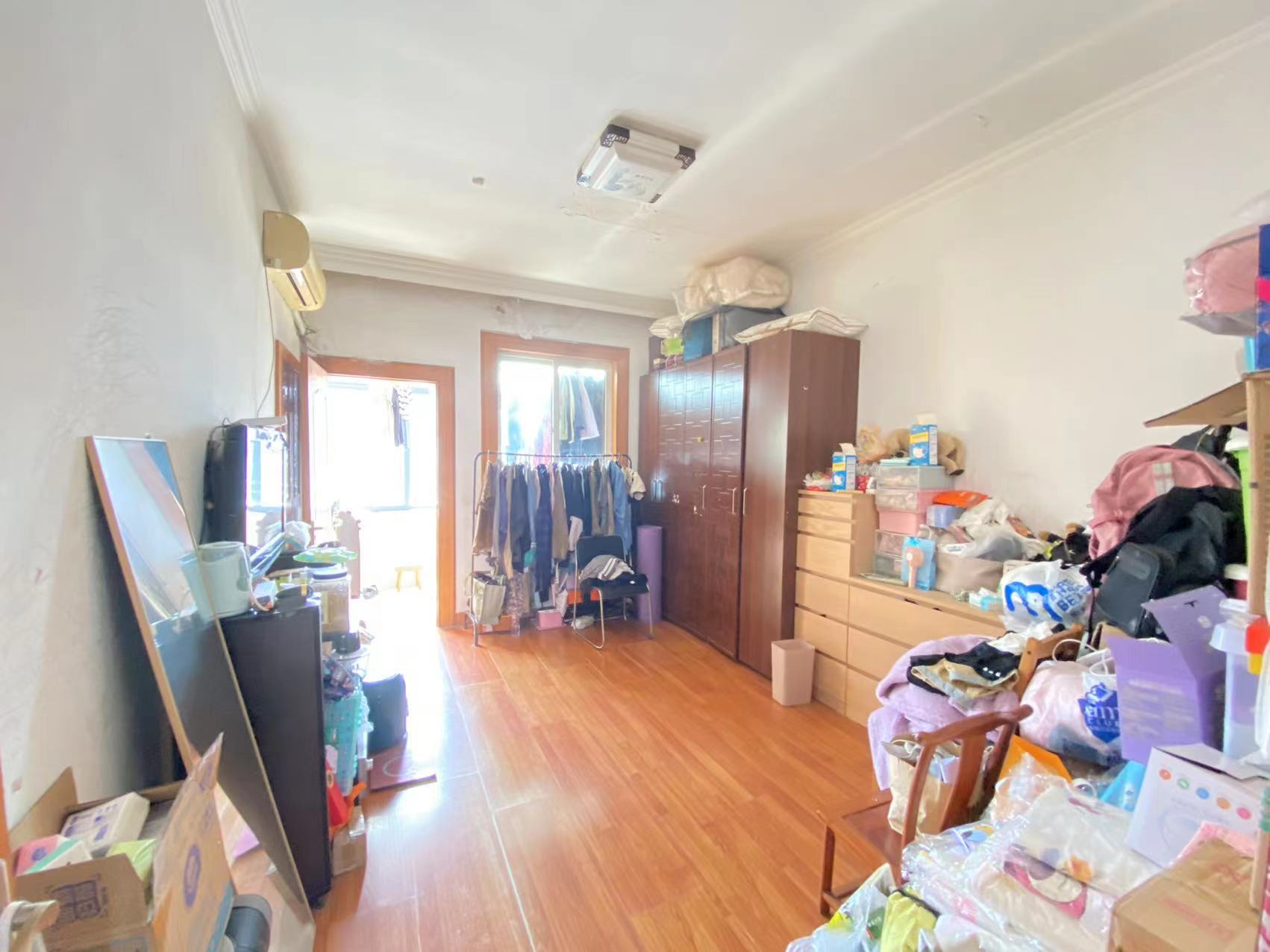 新建路新村（新建花苑） 3室1厅1卫 74.89m²