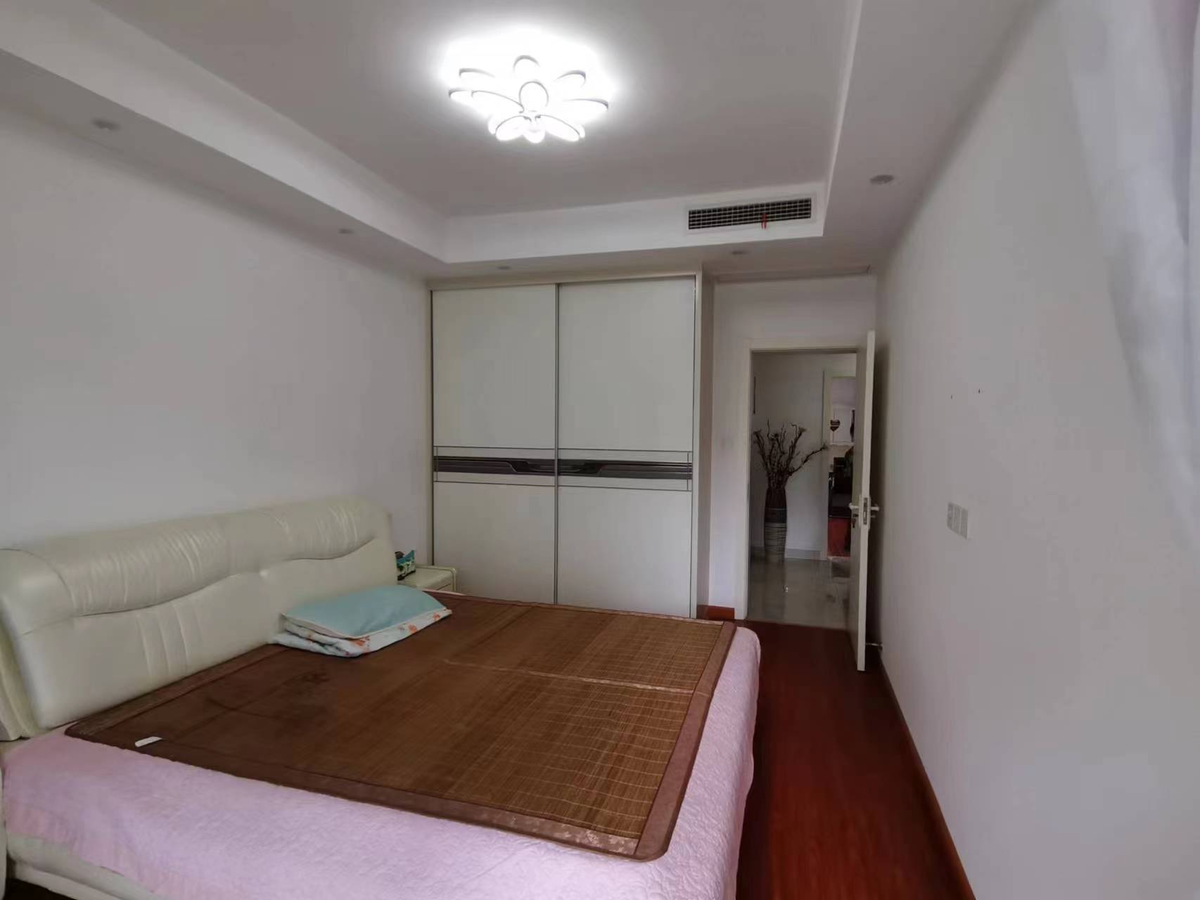 金色城品 3室2厅1卫 111.39m&sup2;