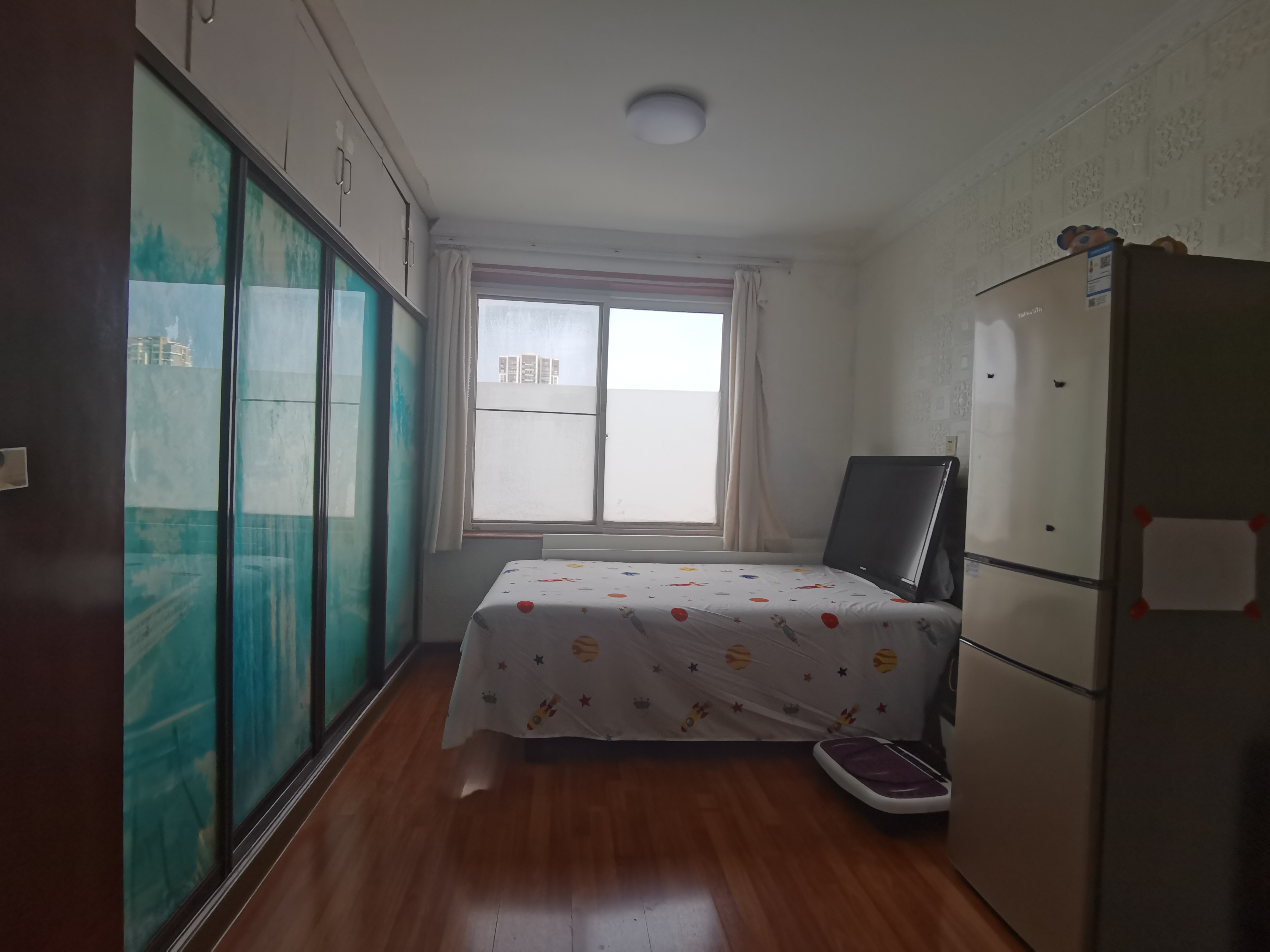 双霞花苑 3室2厅1卫 121m&sup2;
