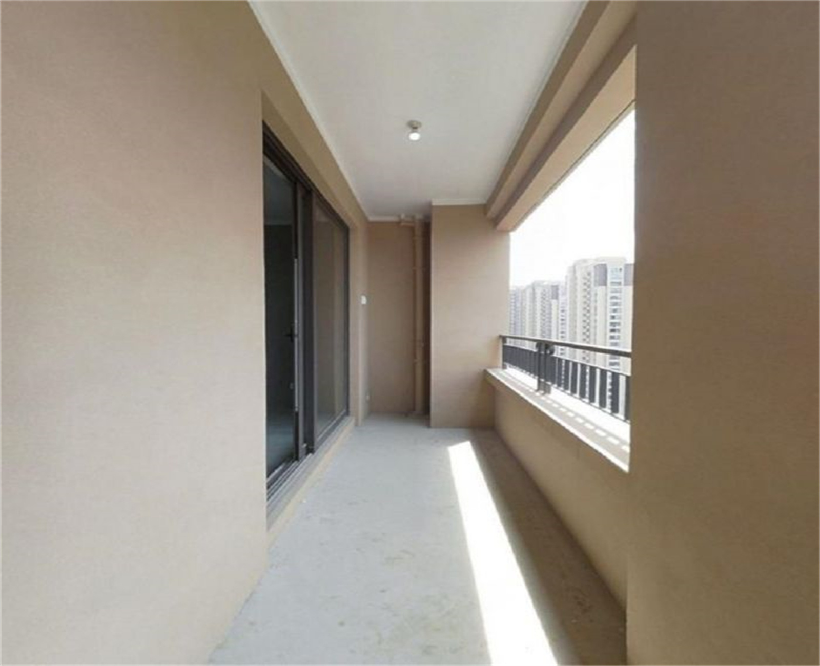 丽景湾 3室1厅1卫 97m&sup2;