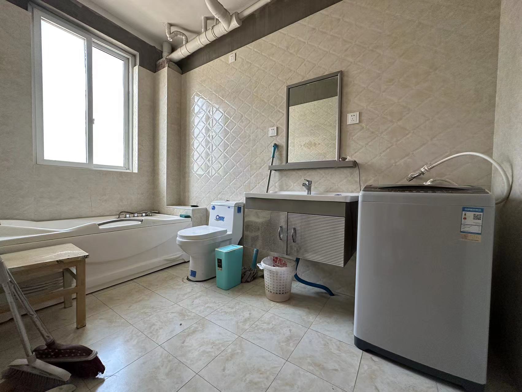泰山公寓 2室2厅1卫 87m&sup2;