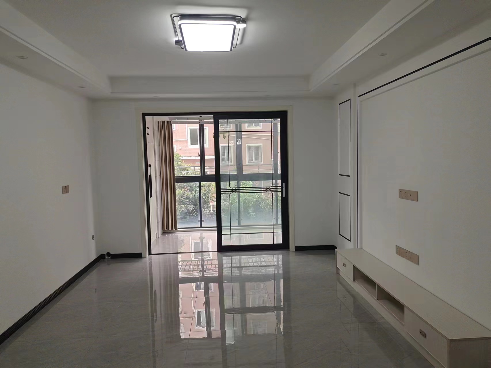 金桥人家 3室2厅2卫 120.00m&sup2;
