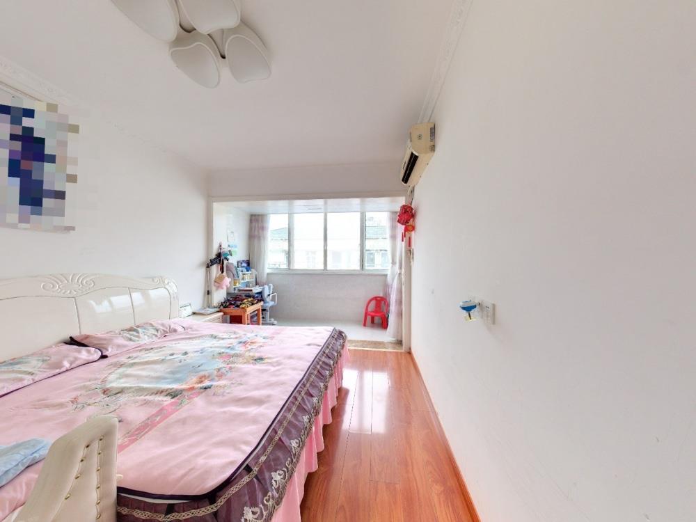 长虹新村 2室1厅1卫 67m&sup2;
