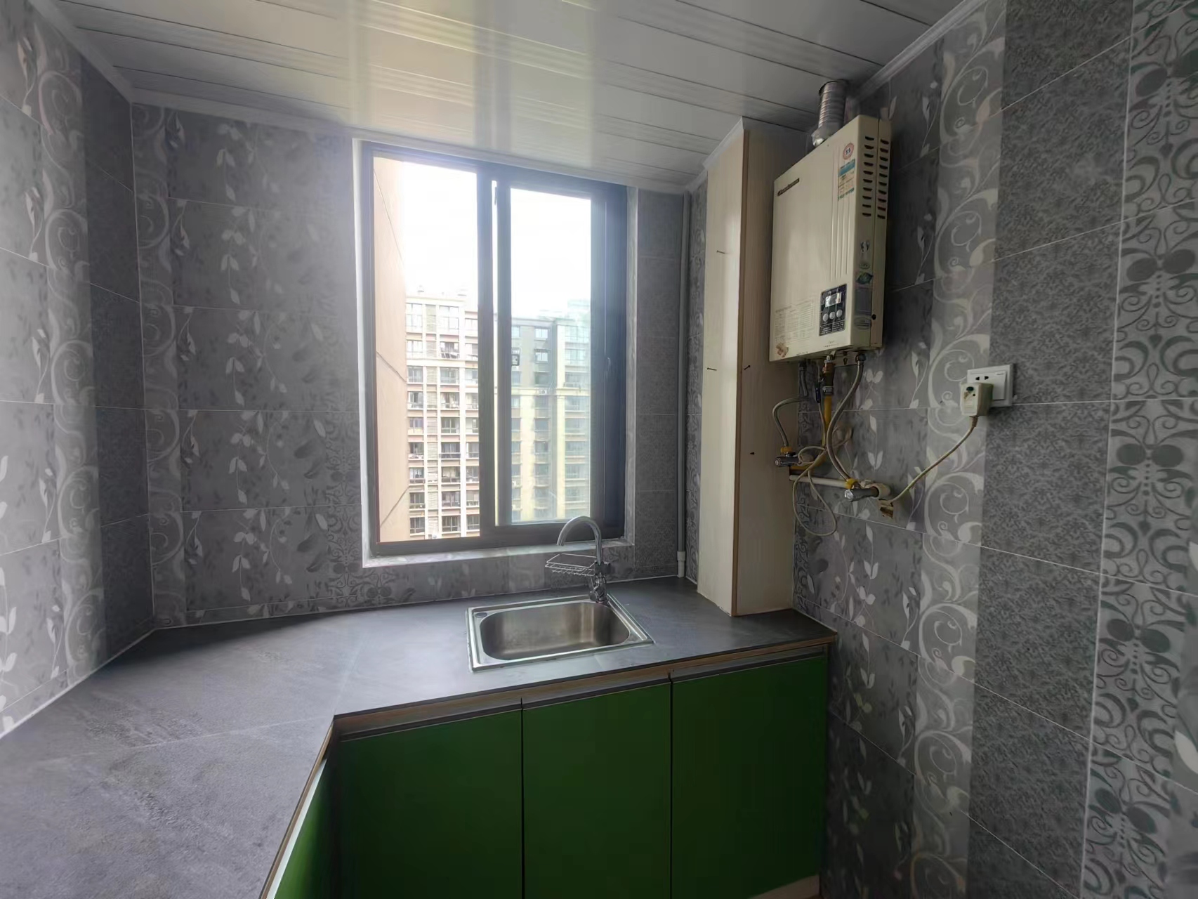 兴石花园 3室2厅1卫 106.00m&sup2;