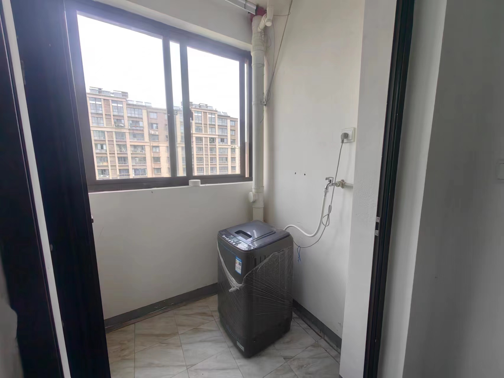 兴石花园 3室2厅1卫 106.00m&sup2;